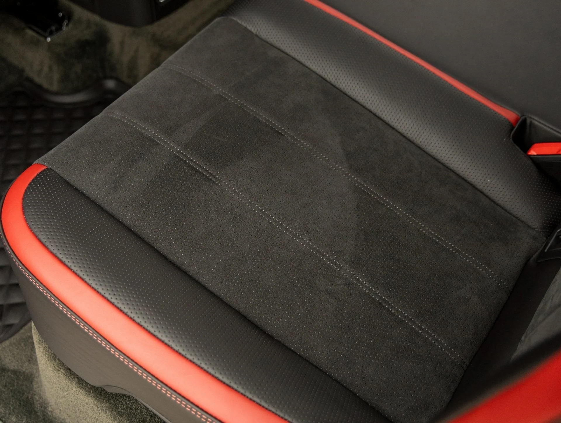 mph036_2588794298_37_6af2ba9ece