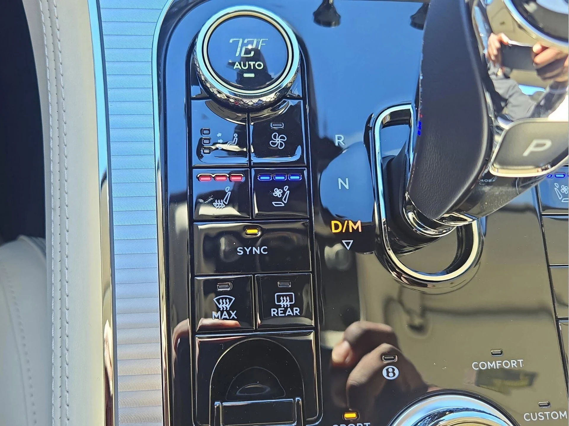 mph036_2606989424_7b4e7a26e9d6ec299999554356bd31e2x_9d3a54f5e5