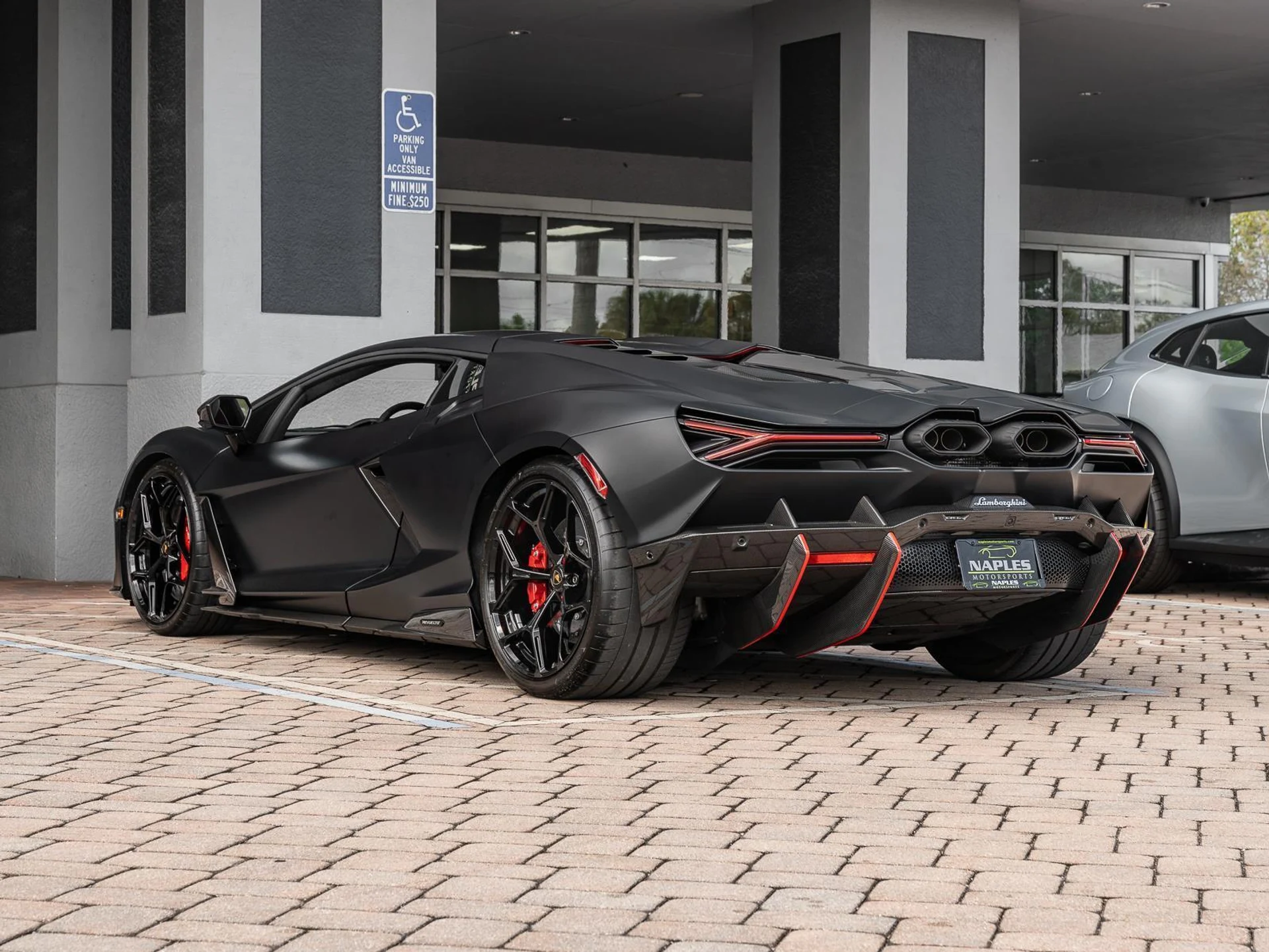 mph036_2607043648_Used_2024_Lamborghini_Revuelto_Coupe_1772801273_6d914e19d5