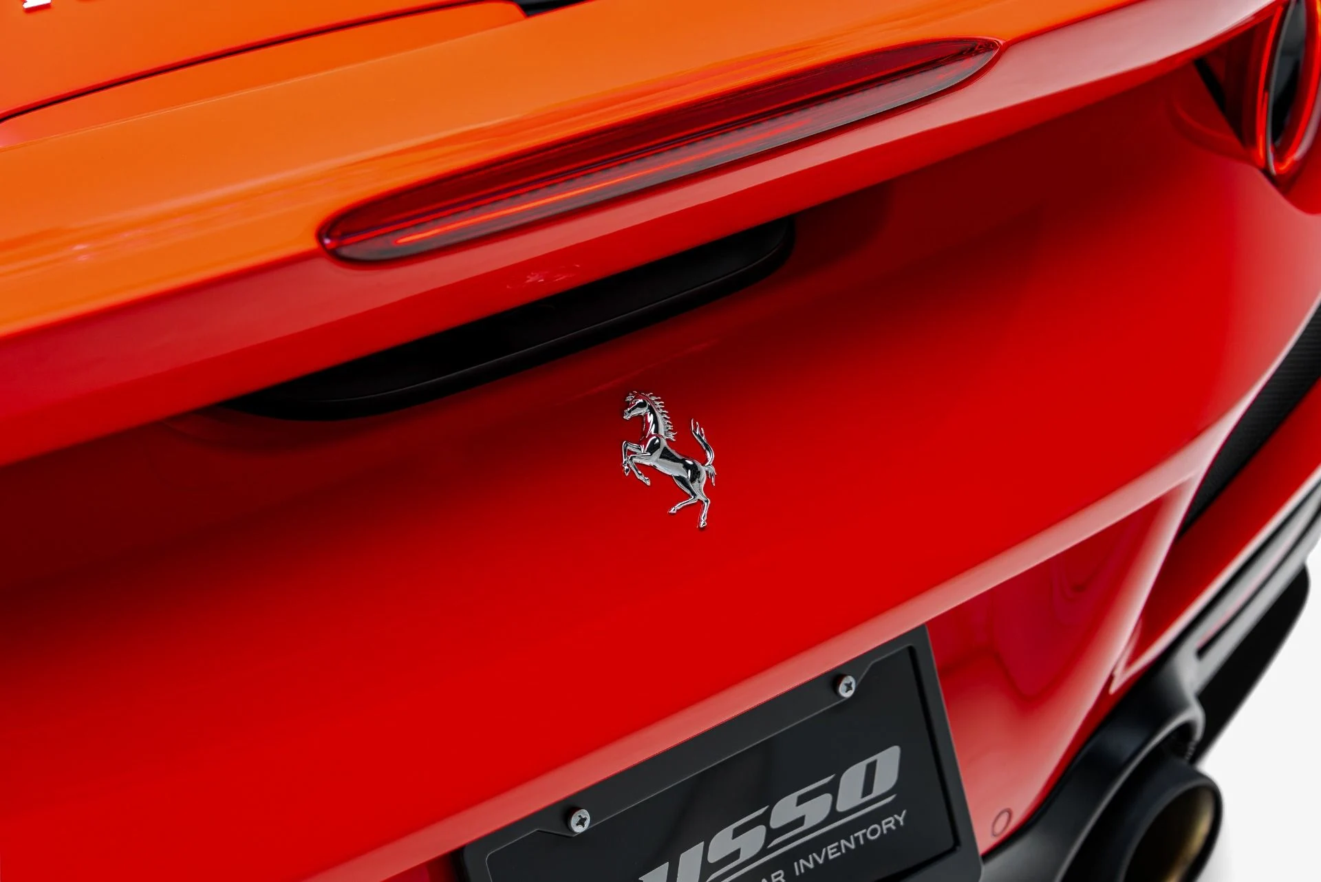 mph036_2611536088_Used_2022_Ferrari_F8_Spider_1788281677_d061a723a1