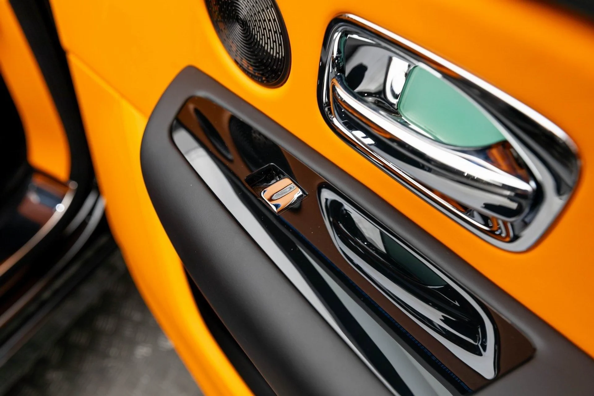 mph036_261527113_37_b265eb0b4f