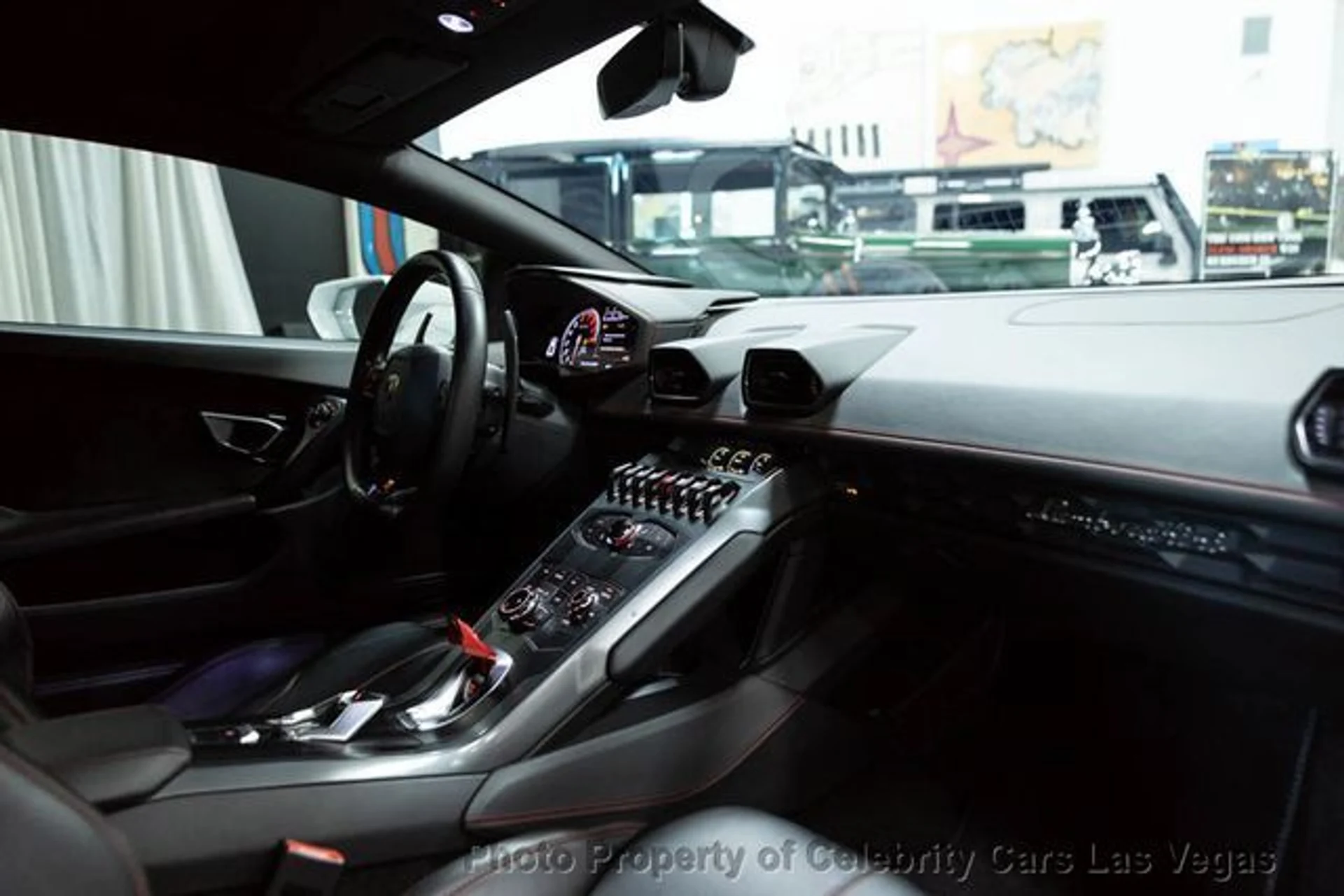 mph036_2645027909_used_2019_lamborghini_huracan_lp5802_9707_22868387_41_640_406abcba04