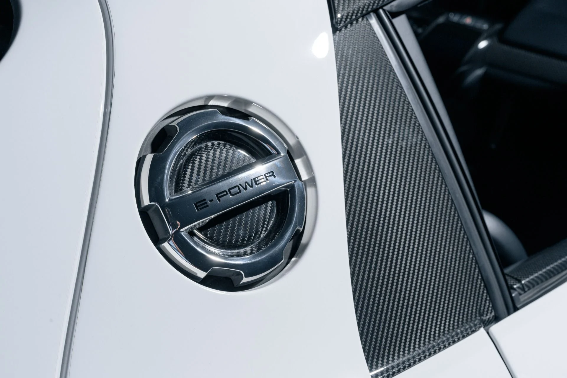 mph036_2649487539_12440_p37_l_a81e292dde