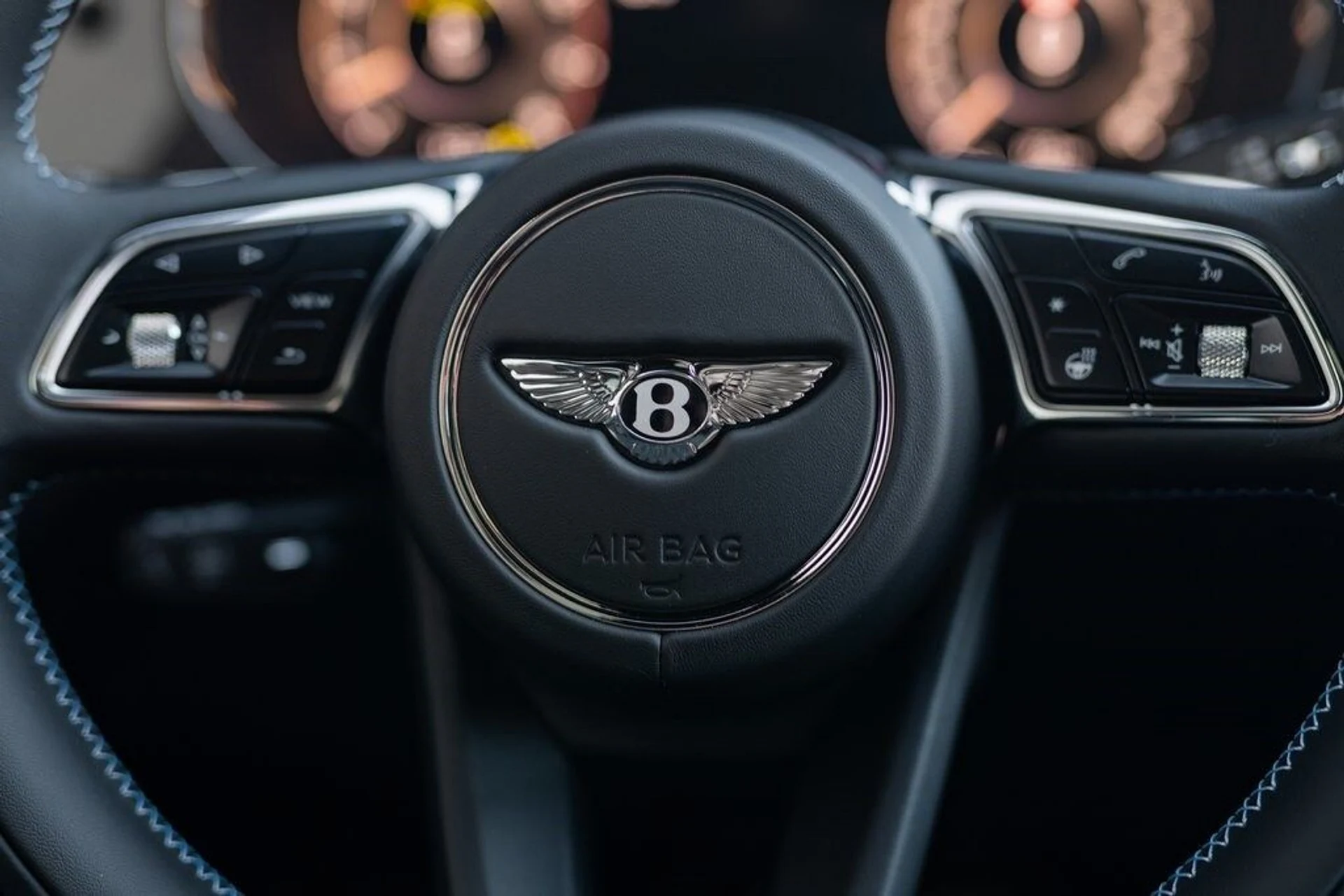 mph036_2653191820_3820ad0bc27bf1851b7b3e646b734369x_f02c44c647