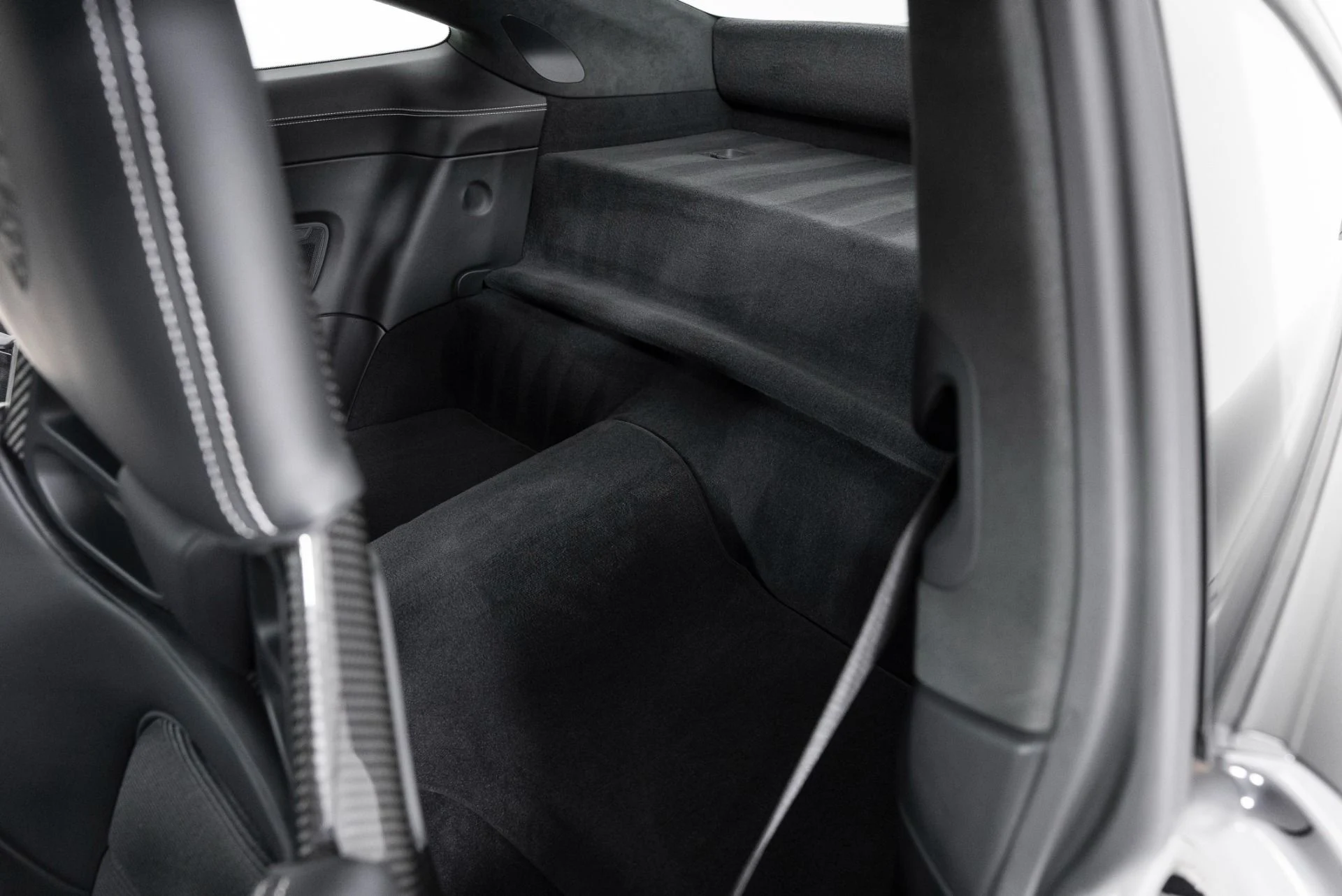 mph036_2668814440_Used_2024_Porsche_911_GT_3_Touring_1752789148_e9f622046c