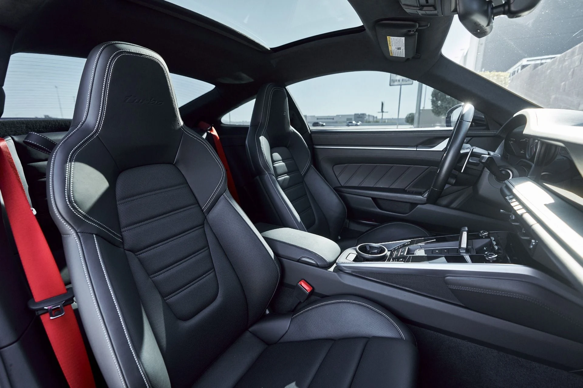 mph036_2686837773_Used_2024_Porsche_911_Turbo_1765332454_3f7c4d742e