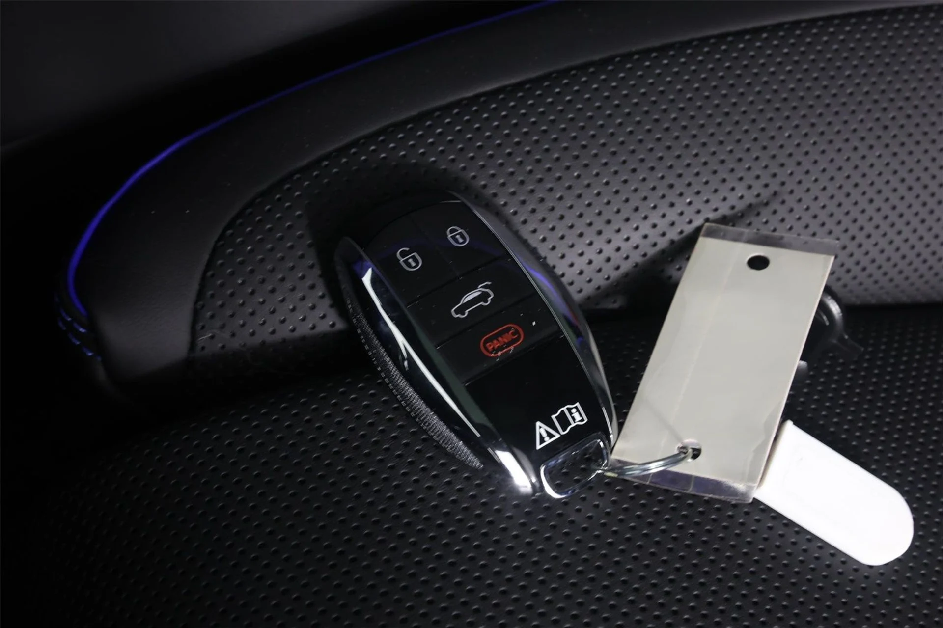 mph036_2687402447_eeafed1771f0c001adb93d0021f3322e_cf33efe9bb