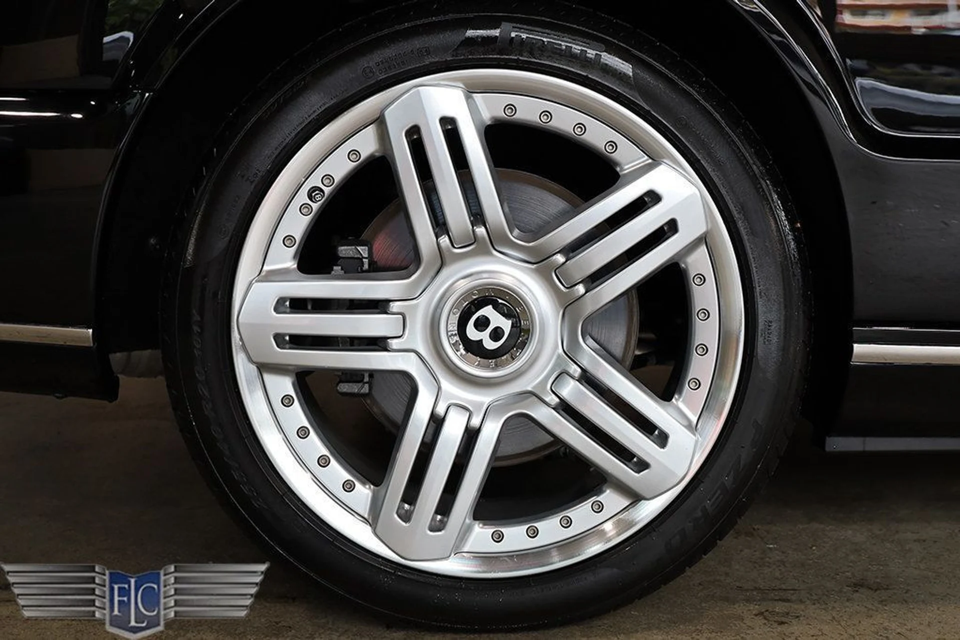 mph036_2719993425_used_2009_bentley_brooklands_2drcoupe_9689_23015098_37_1024_4aef28b65f