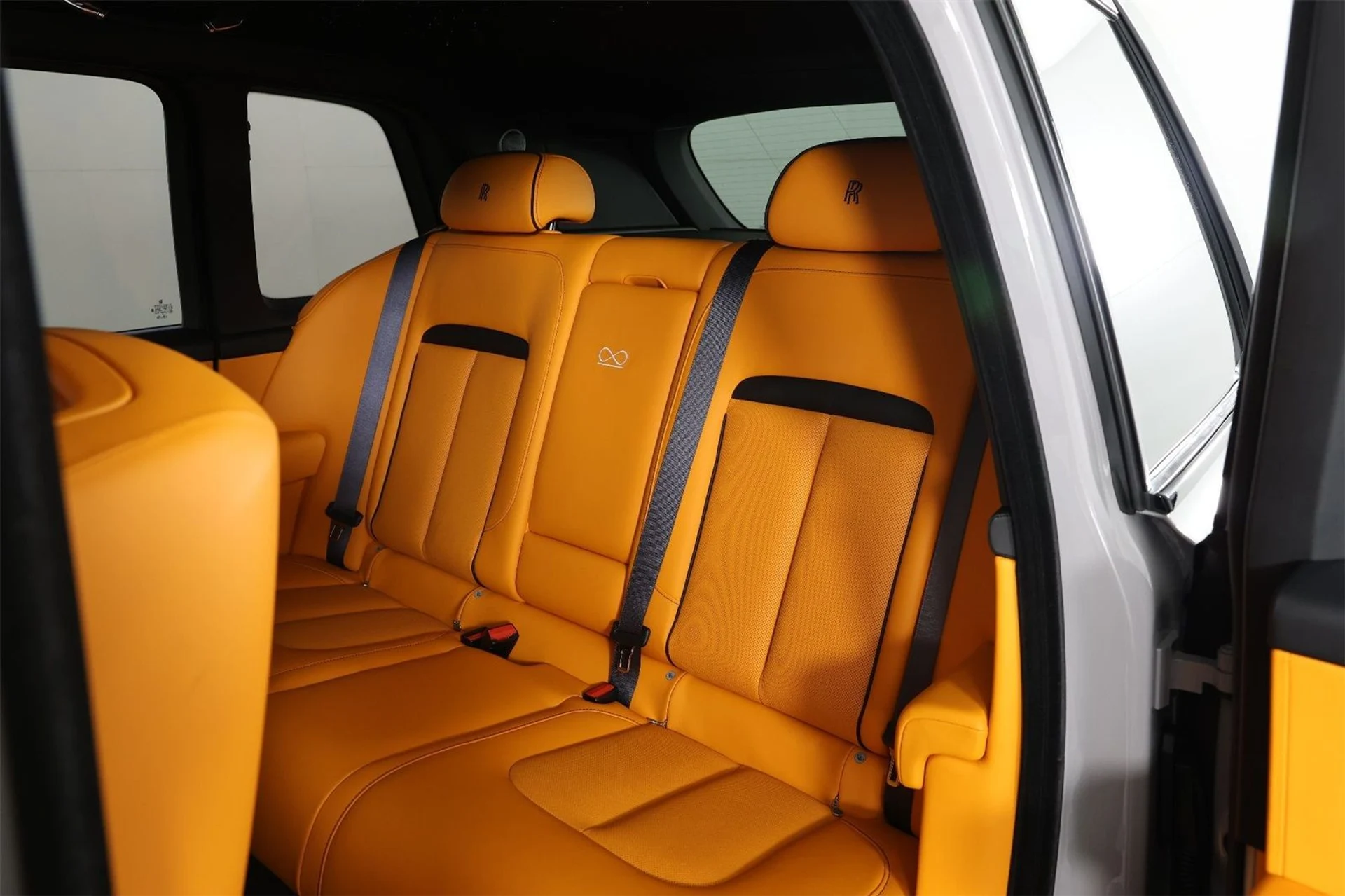 mph036_2720874431_7905241ae83e4846db6be6d4137f8843_36de801bea