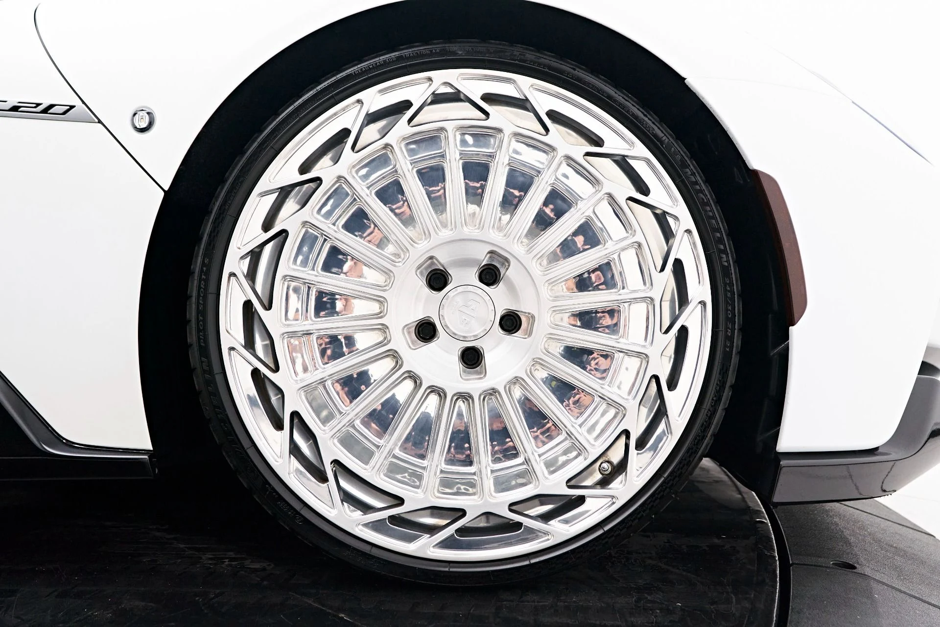 mph036_2734167829_Used_2023_Maserati_MC_20_Base_1721243405_59469d7b0a