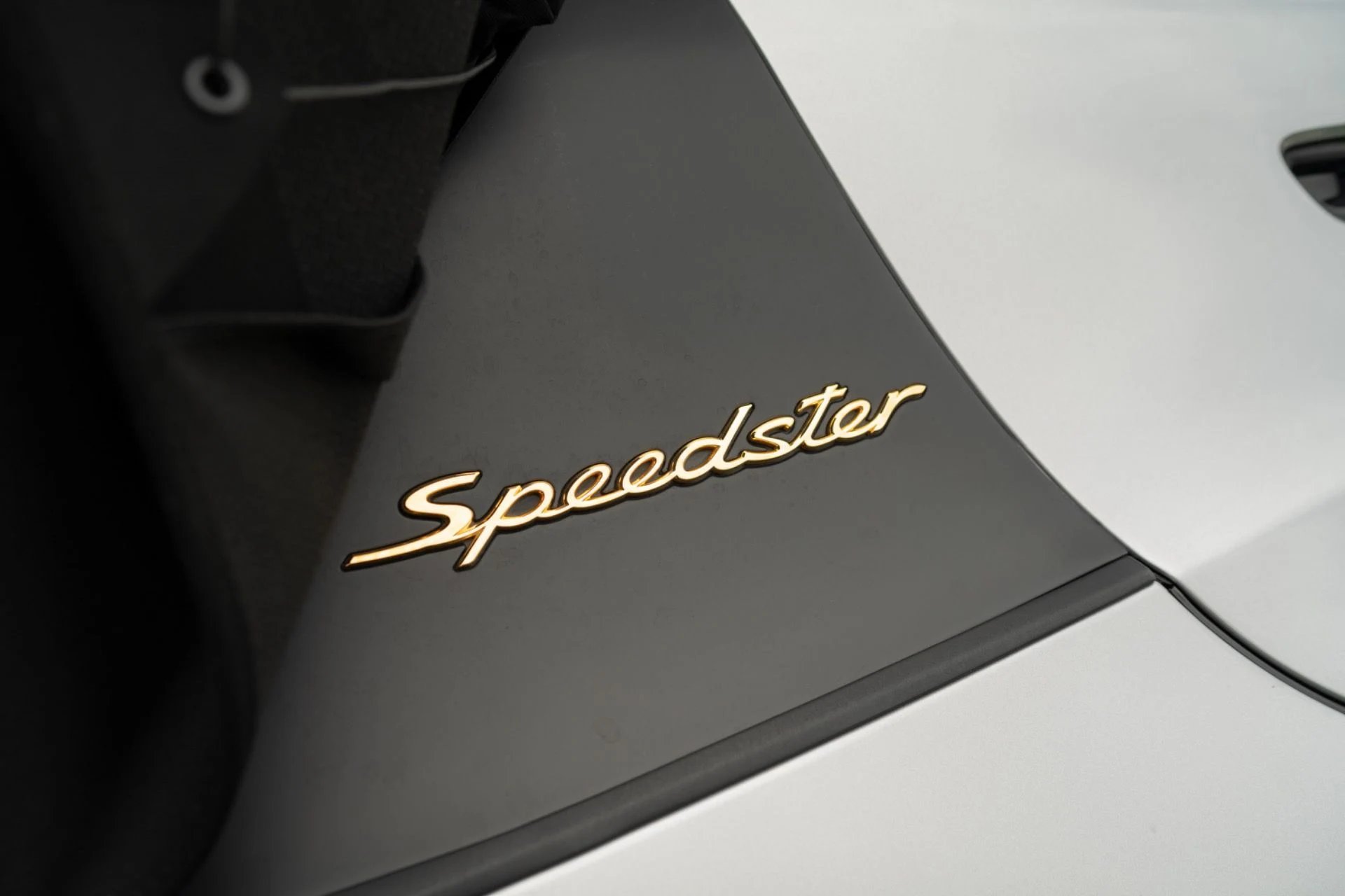 mph036_2737800465_Used_2019_Porsche_911_Speedster_1781559732_f3cc4dd280