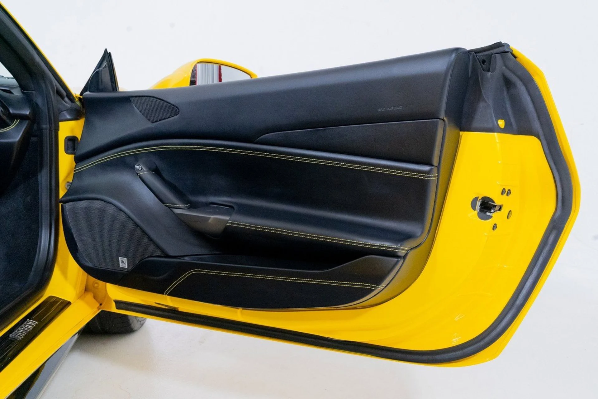 mph036_2743465198_c7d0b434aeae4933bb123390e5d3276d_281bdd159c