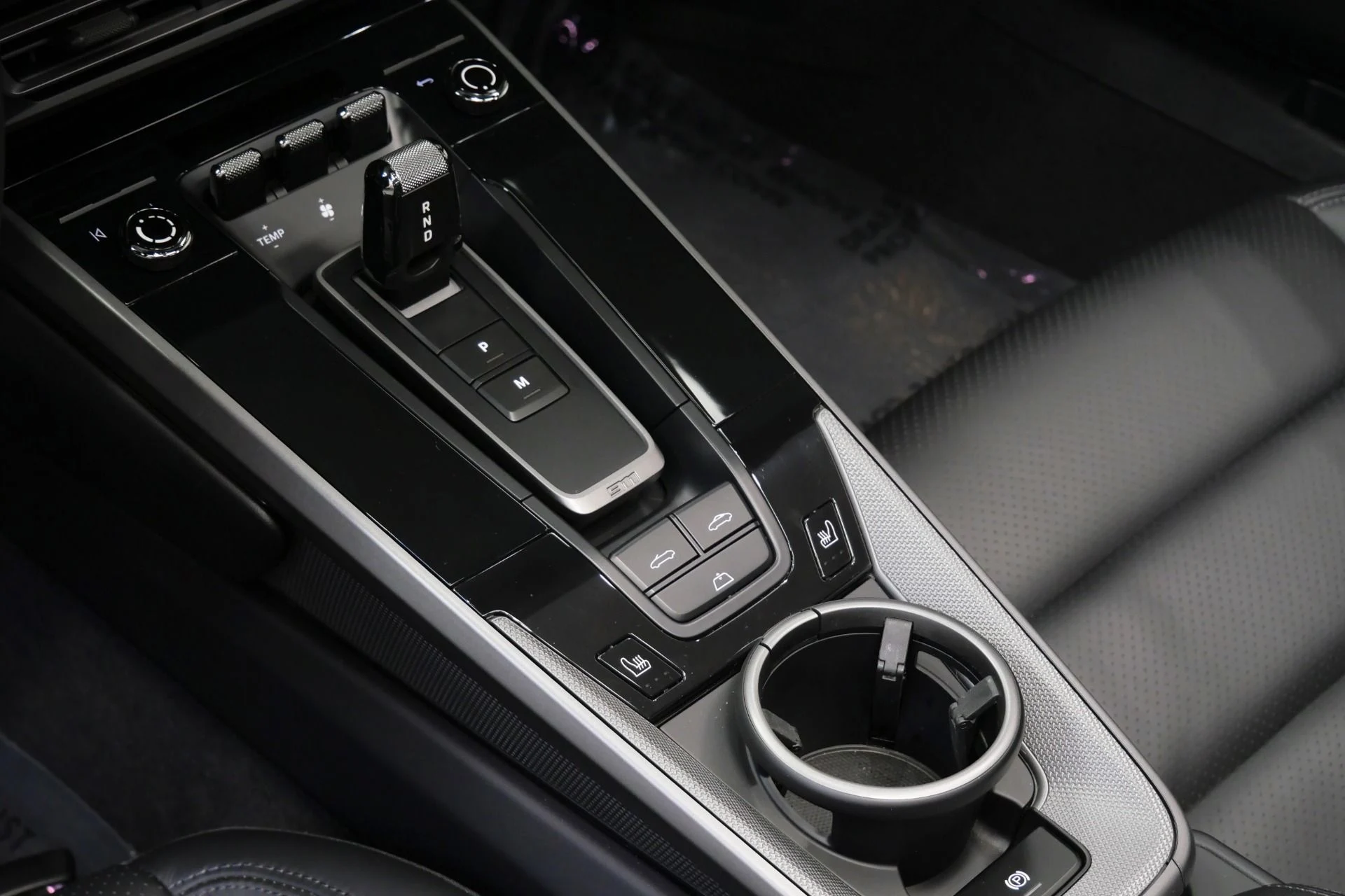 mph036_2757645890_Used_2024_Porsche_911_Carrera_S_Cabriolet_Sport_Exhaust_Carrera_Classic_Wheels_Bose_Audio_1764086379_d91e90e79d