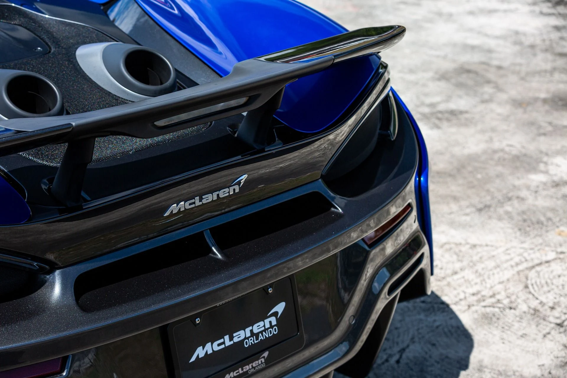 mph036_2770214829_14_p37_l_ce00669160