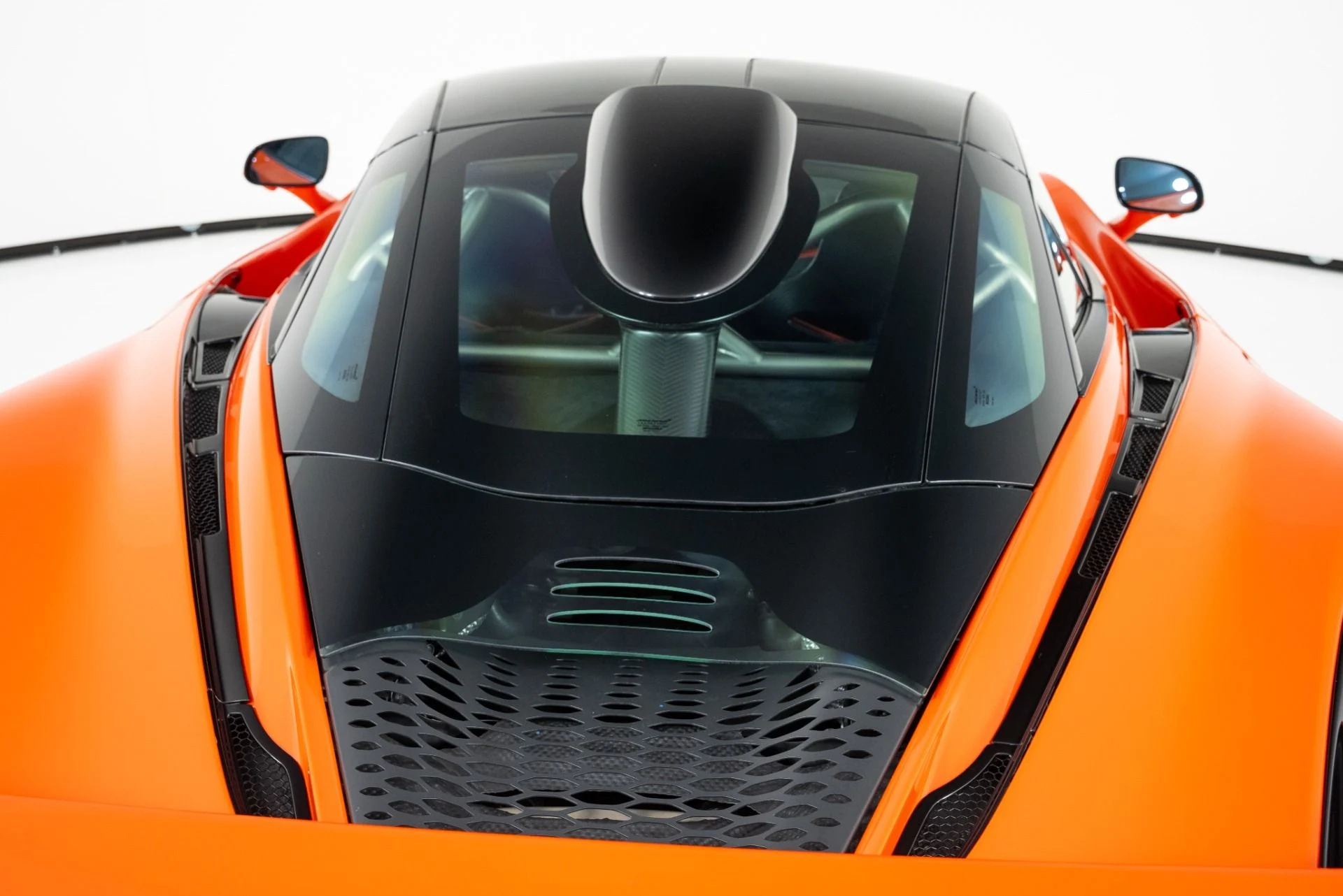 mph036_2774612293_Used_2021_Mc_Laren_765_LT_1746474152_25b79e62c0