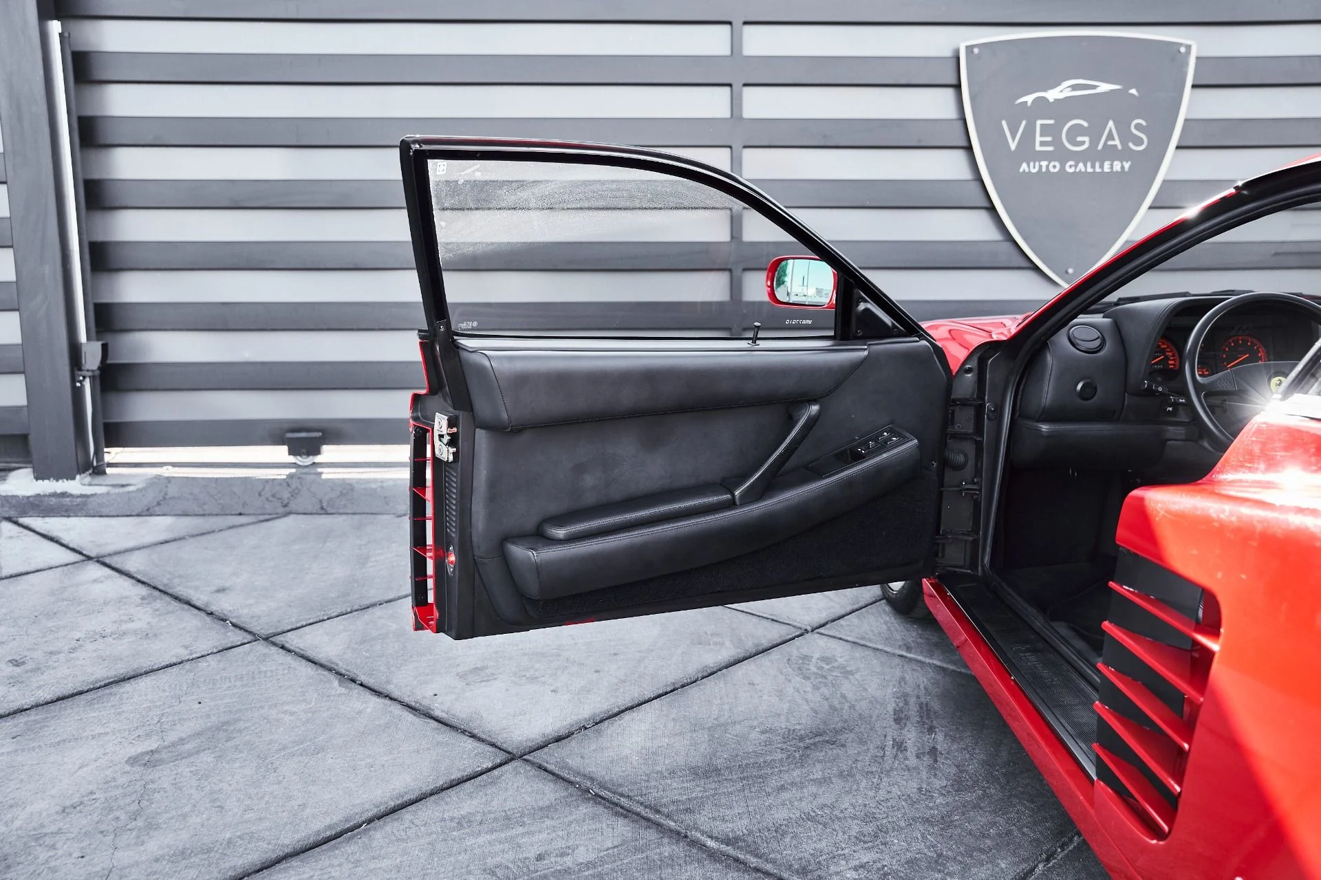 mph036_2777265922_Used_1993_Ferrari_512_TR_1776807774_abcd93f011