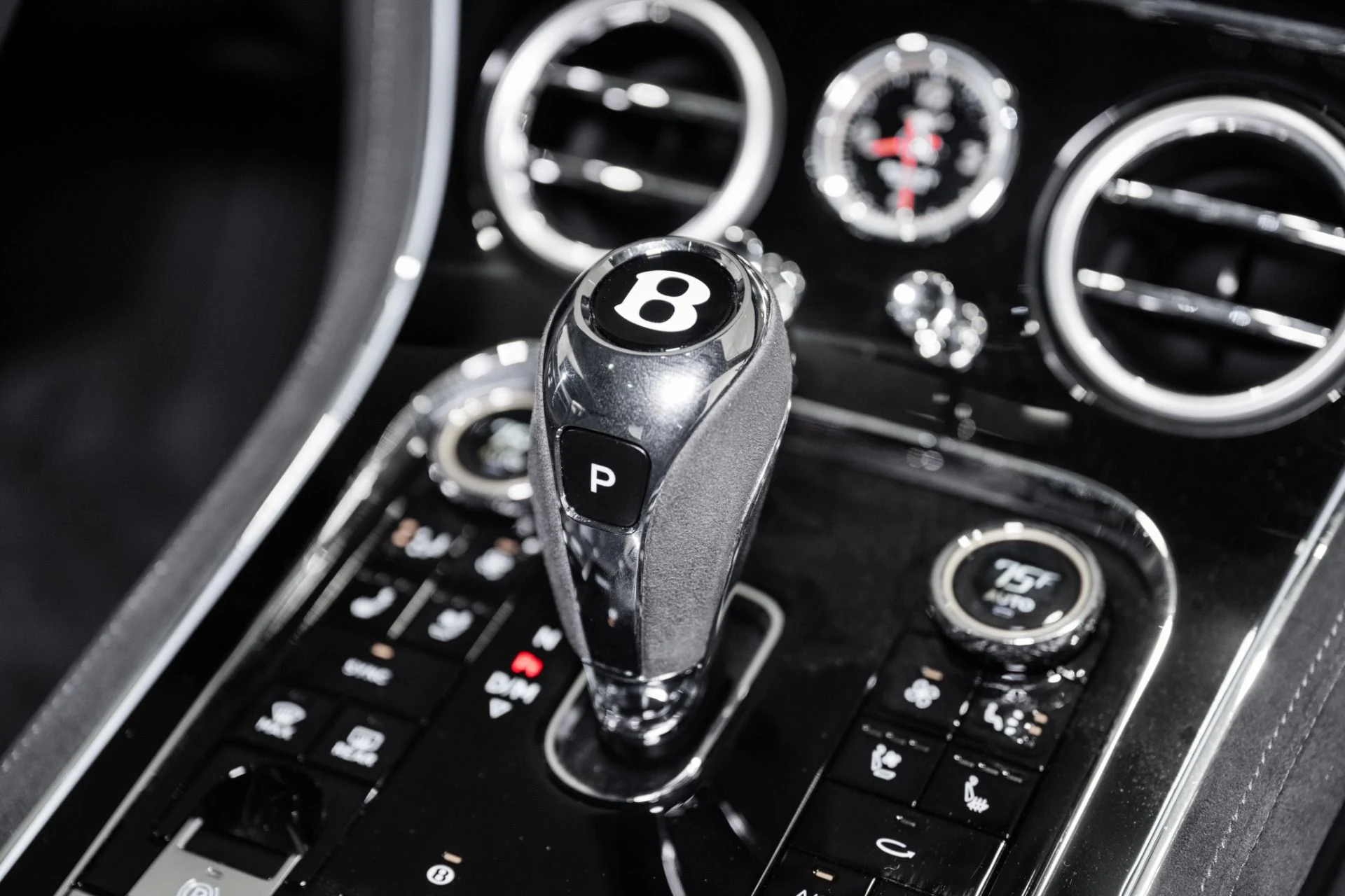 mph036_2791586278_Used_2024_Bentley_Continental_GT_Speed_1775572557_52106c19c6
