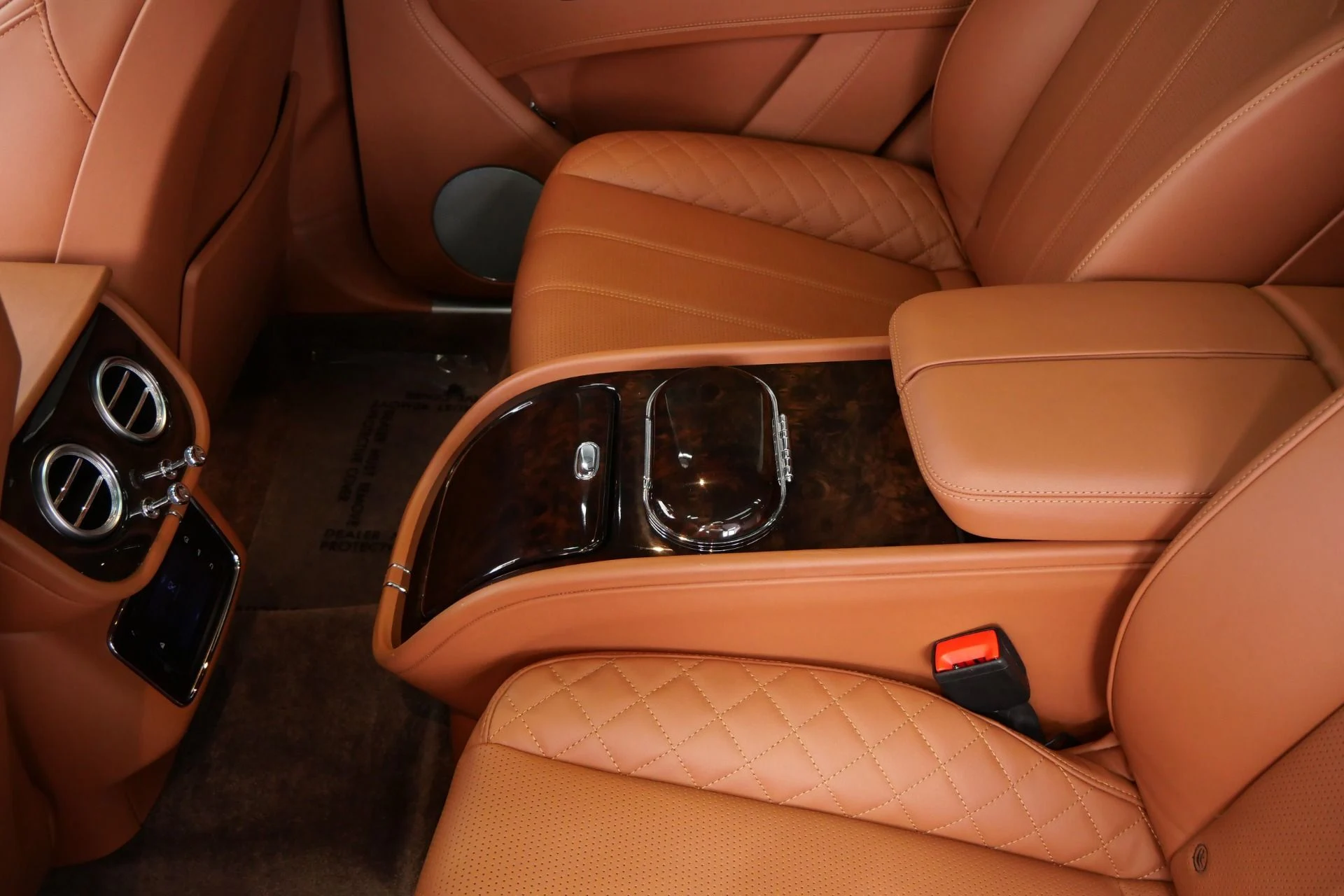 mph036_2796219104_Used_2017_Bentley_Bentayga_W12_Four_Seat_Comfort_Specification_with_Rear_Console_1776956660_6e90dde3b0