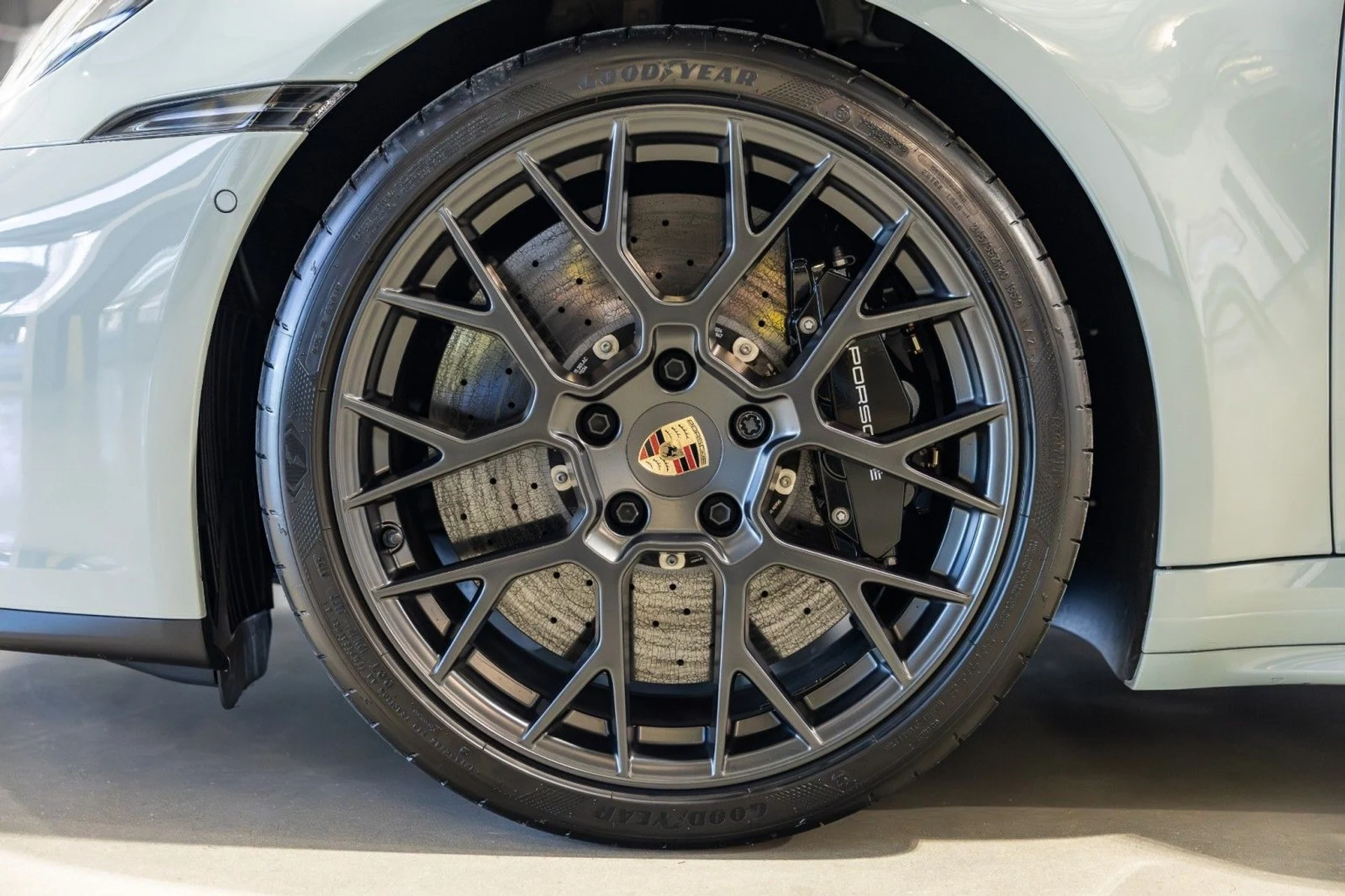 mph036_2802593894_Ug_b3d51f3034