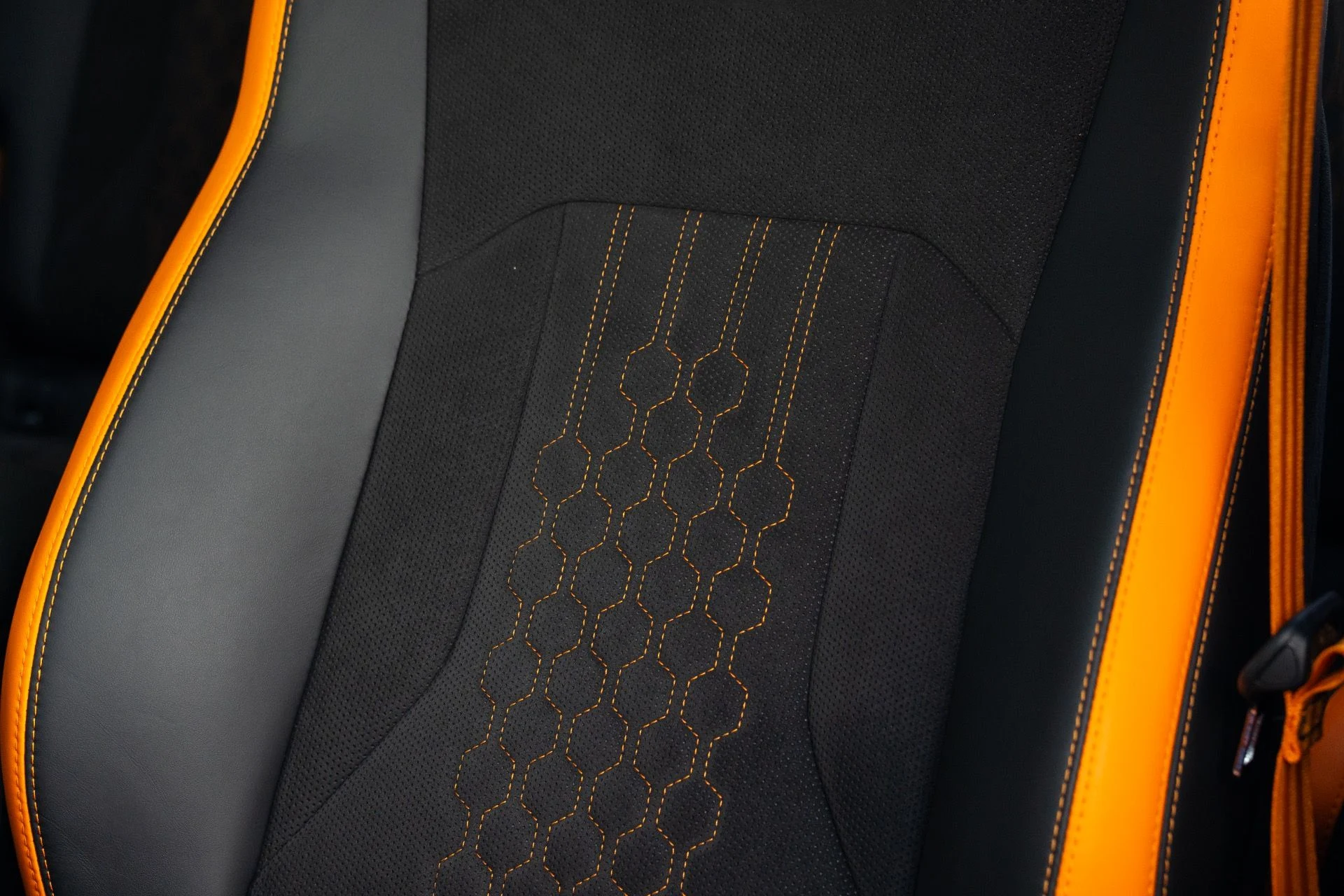 mph036_2817745658_Used_2024_Lamborghini_Urus_S_1773951175_540de94cda