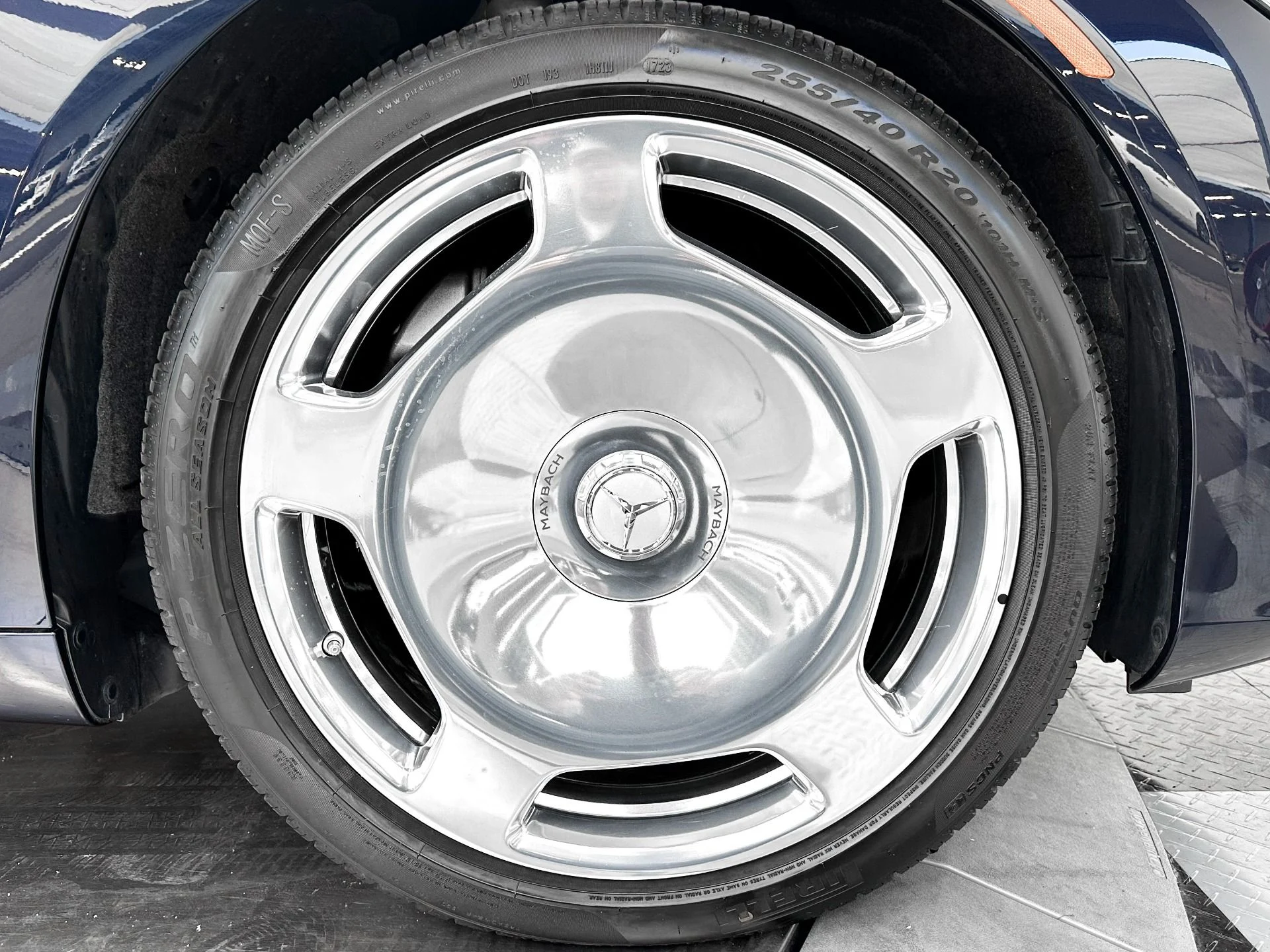 mph036_2819439253_Used_2024_Mercedes_Benz_Mercedes_Maybach_S_680_4_MATIC_AMG_V12_Factory_Two_Tone_Executive_Rear_Seats_1772055459_8b8312c9bc