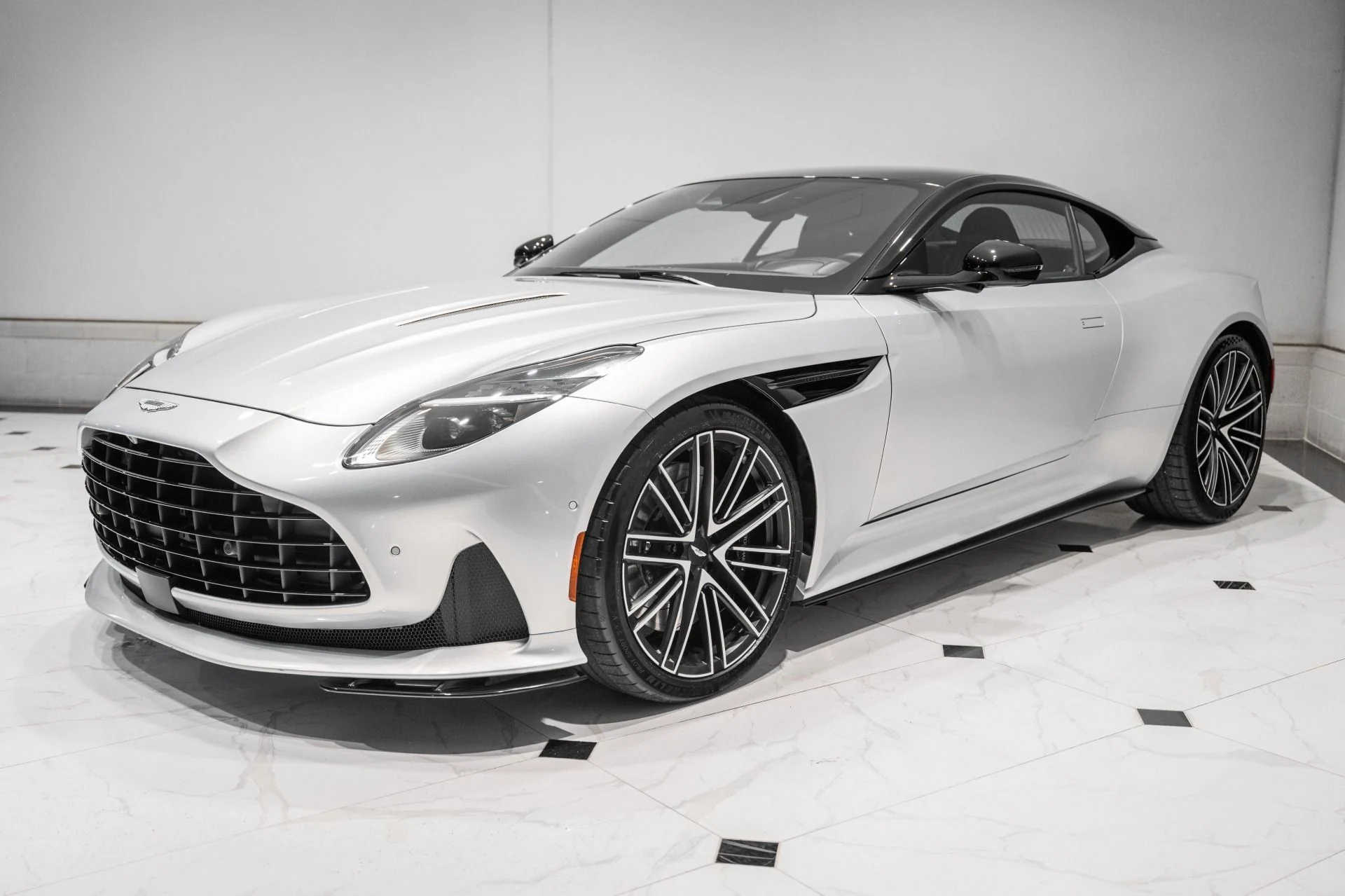 mph036_2819487061_Used_2024_Aston_Martin_DB_12_V8_1773165102_4a88879945