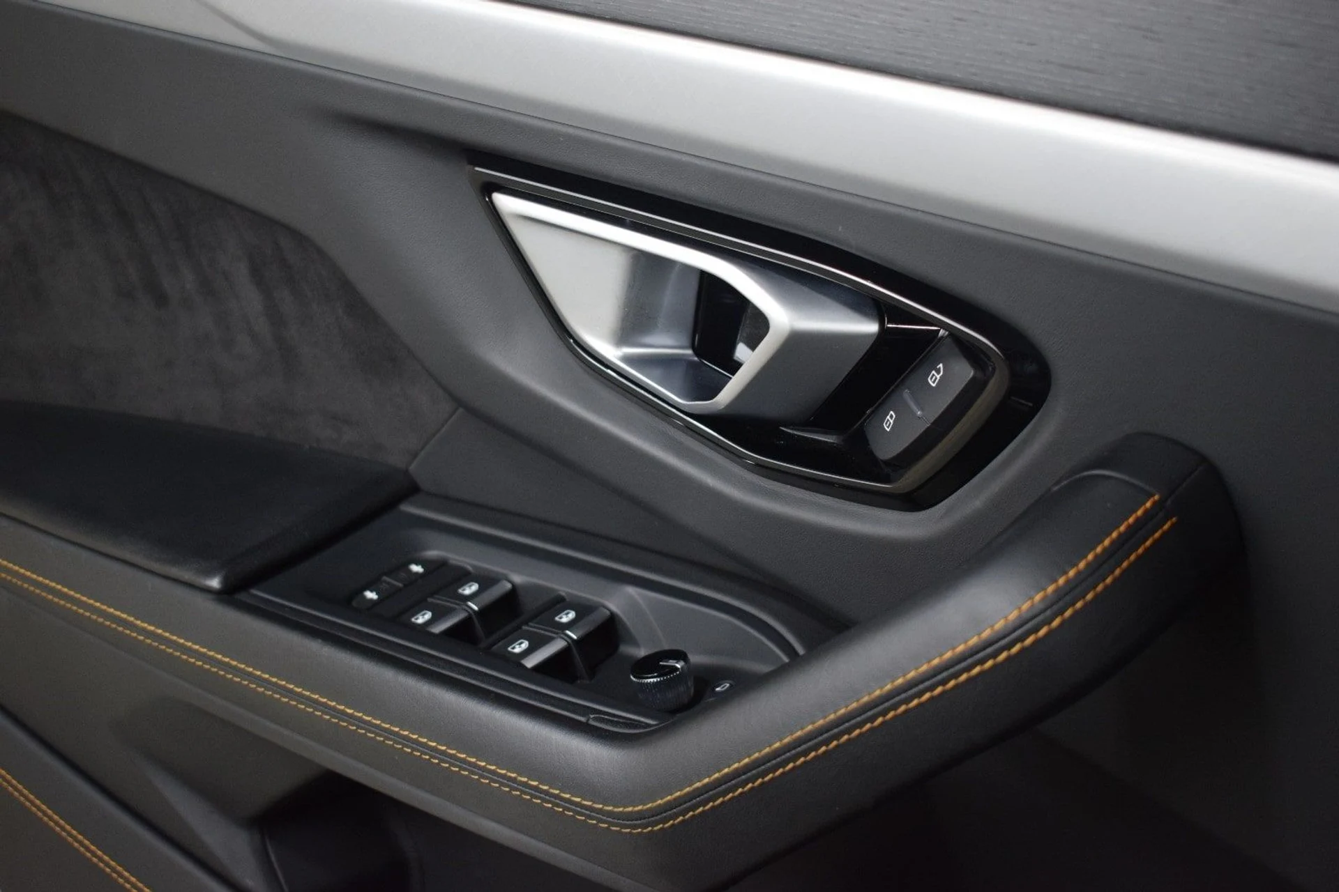 mph036_2830015463_d064ab2fd09969de0f0186c6f3d82d4bx_19f5bd326a