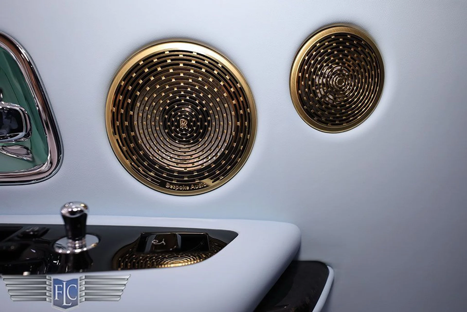 mph036_2839736819_used_2023_rolls_royce_cullinan_blackbadgesportutility_6305_22951746_37_1024_e303534aeb