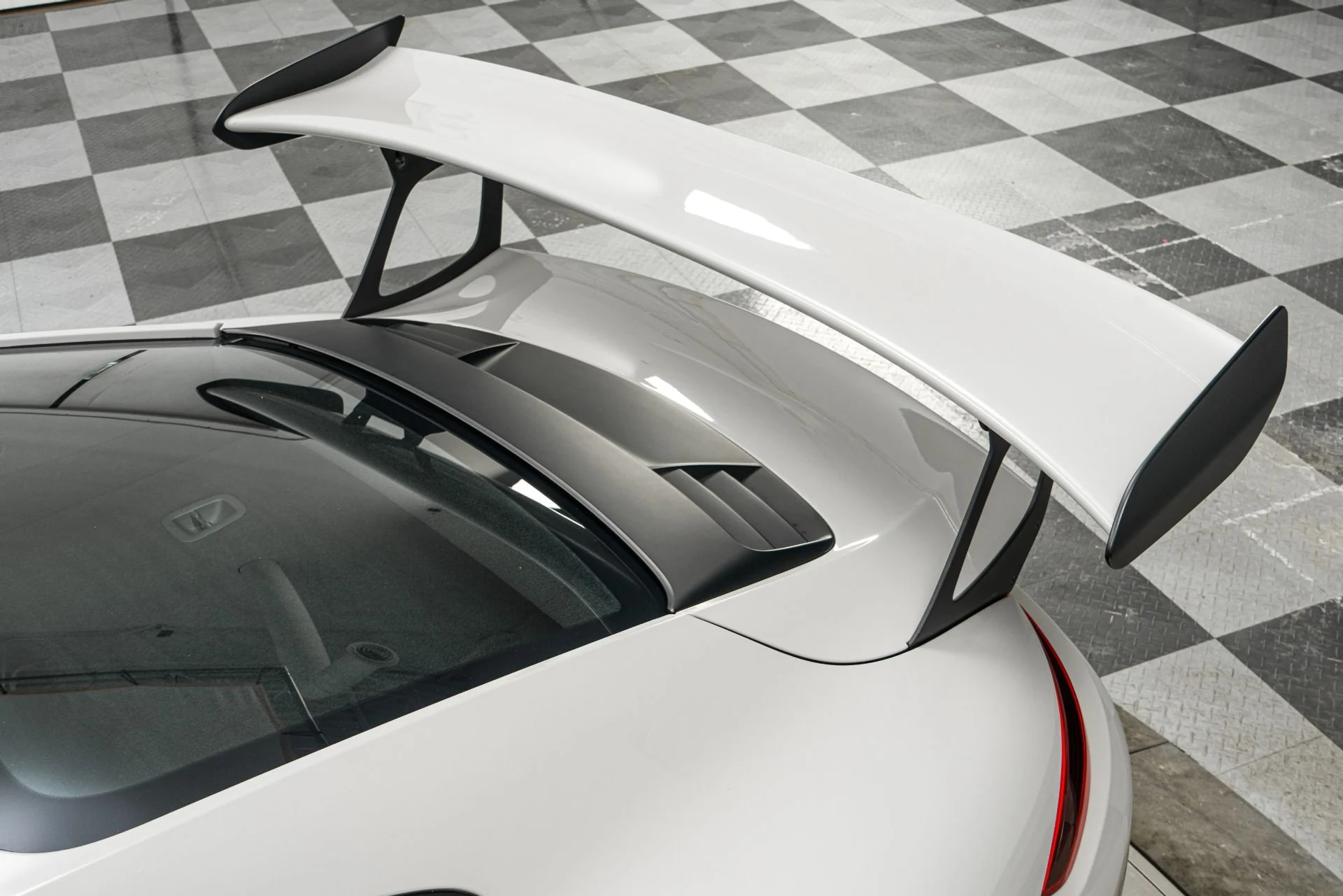 mph036_2842733528_Used_2019_Porsche_911_GT_3_RS_Carbon_Ceramic_Brakes_Carbon_Fiber_Seats_1769460443_407c7d6a51