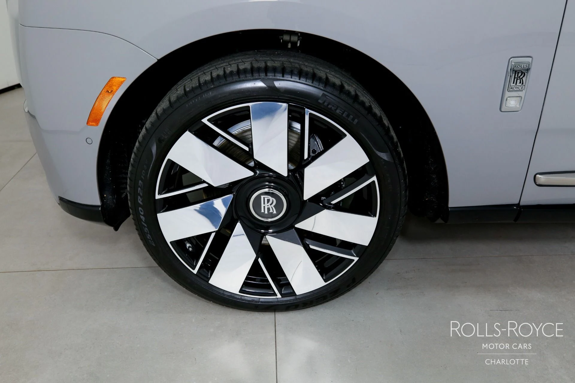 mph036_2846546631_Used_2025_Rolls_Royce_Cullinan_1771363273_e810978cf0