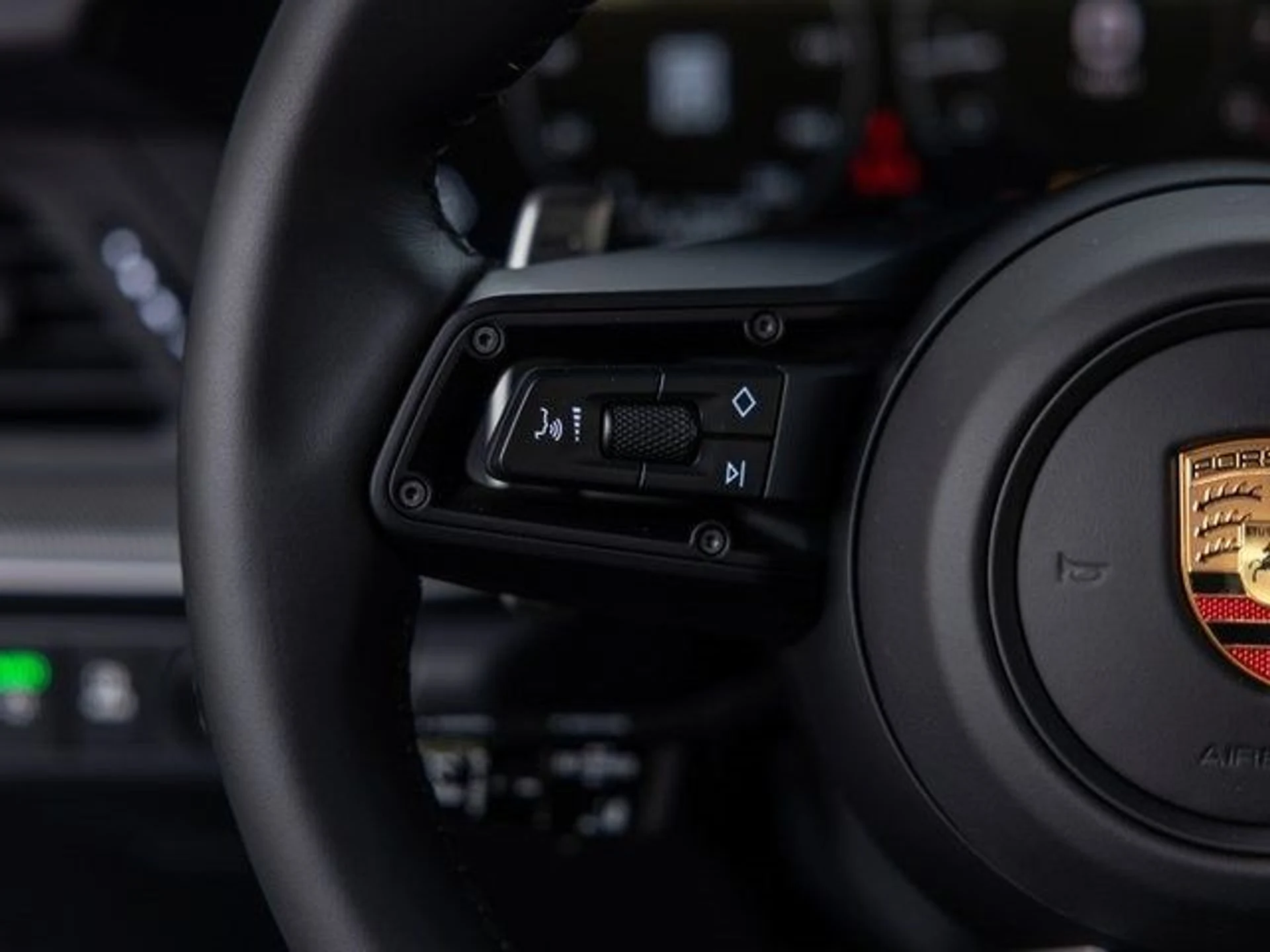 mph036_285195726_37_5e5db37ff9