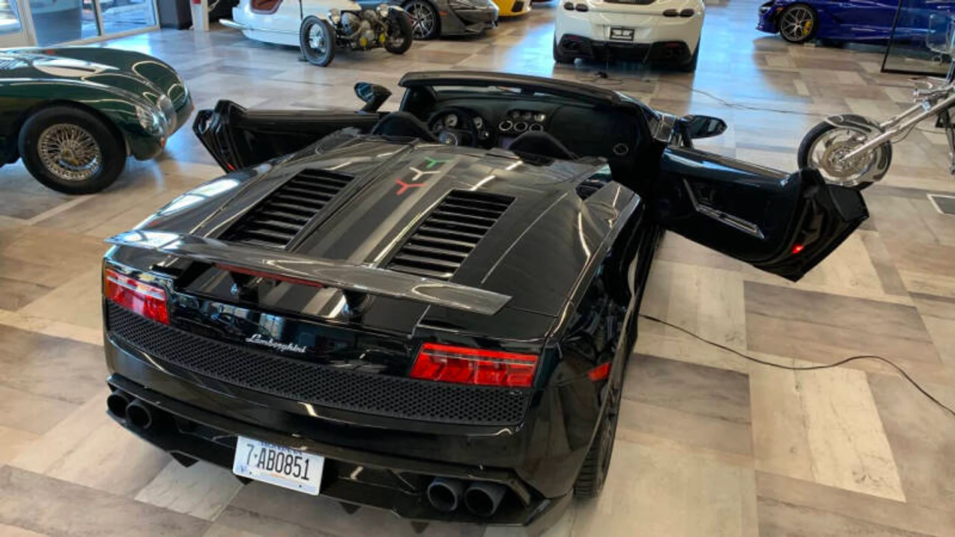 mph036_2861641242_2012_lamborghini_gallardo_lp_570_4_spyder_performante_awd_2dr_convertible_e5ceab3fbd