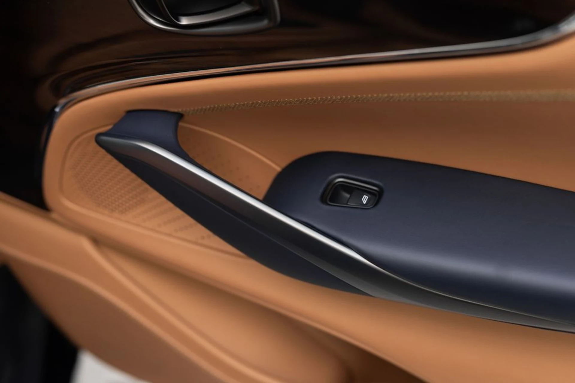 mph036_2863323551_2145b810db67c59ee011422648b07264x_5430d21f4c