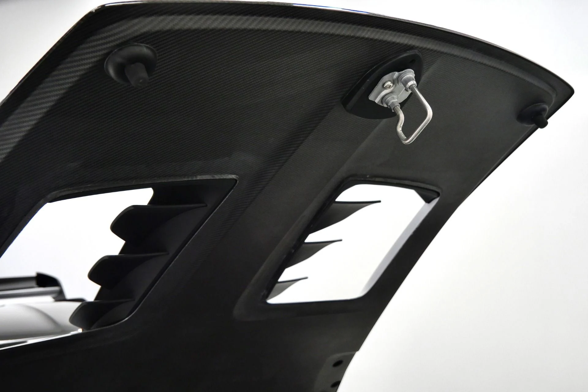 mph036_2868496436_Used_2025_Porsche_911_GT_3_RS_Weissach_Package_Carbon_Ceramic_Brakes_Carbon_Fiber_Seats_1778172422_4c28e9f292
