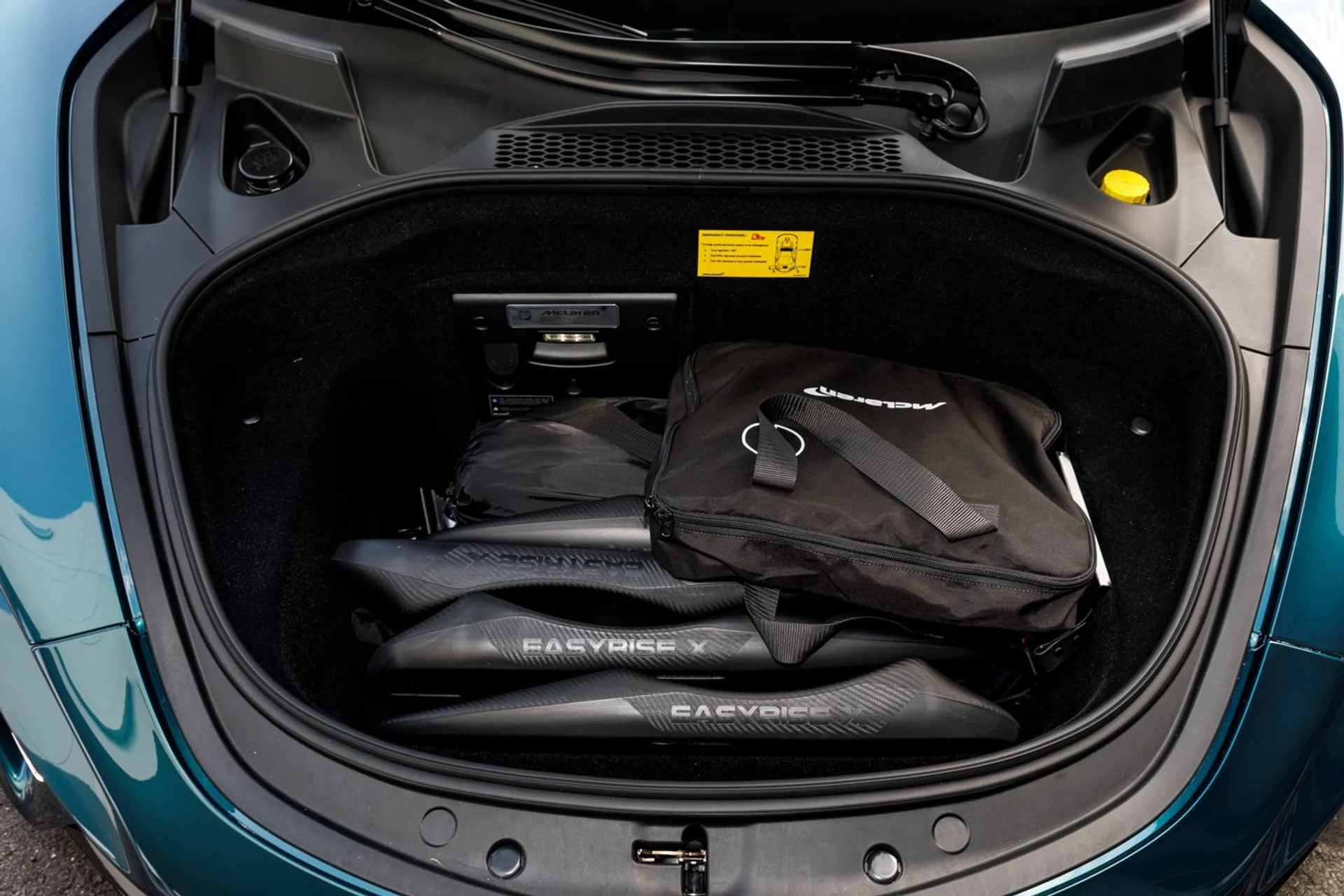 mph036_2878490411_587_p37_l_0363891c32