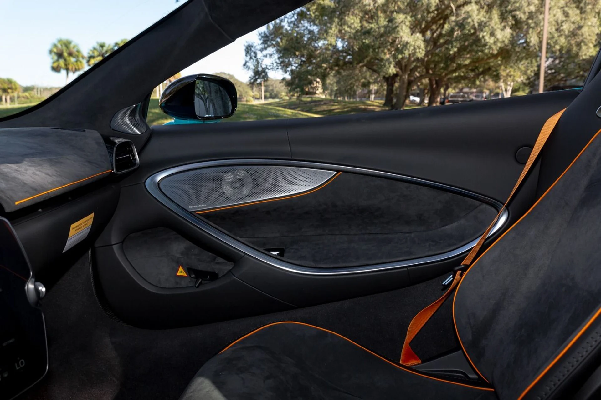 mph036_2879303205_488_p37_l_05eb3b39ae