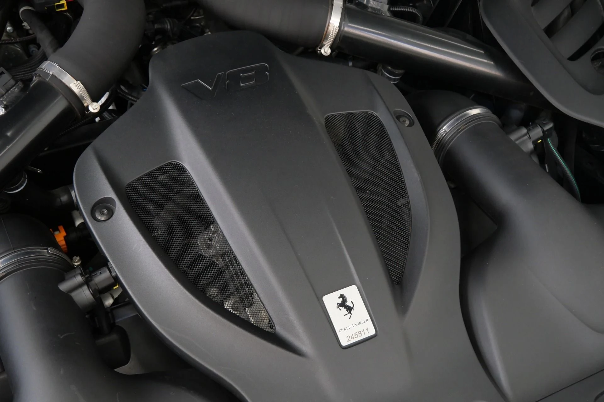mph036_2885634445_Used_2019_Ferrari_GTC_4_Lusso_T_Leather_and_Alcantara_Interior_Heated_and_Ventilated_Seats_1786464886_704ded0229