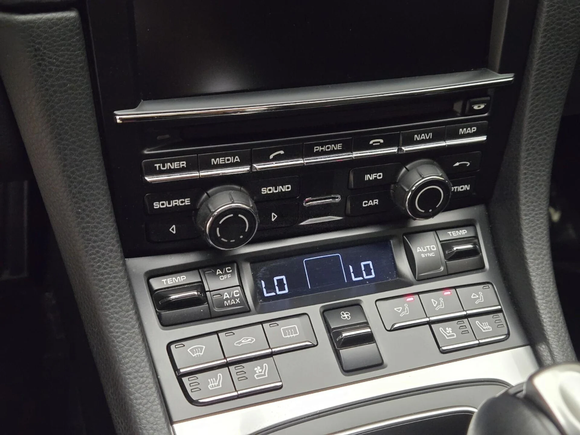 mph036_2886328355_Used_2014_Porsche_911_Carrera_1777355662_7caa536f71