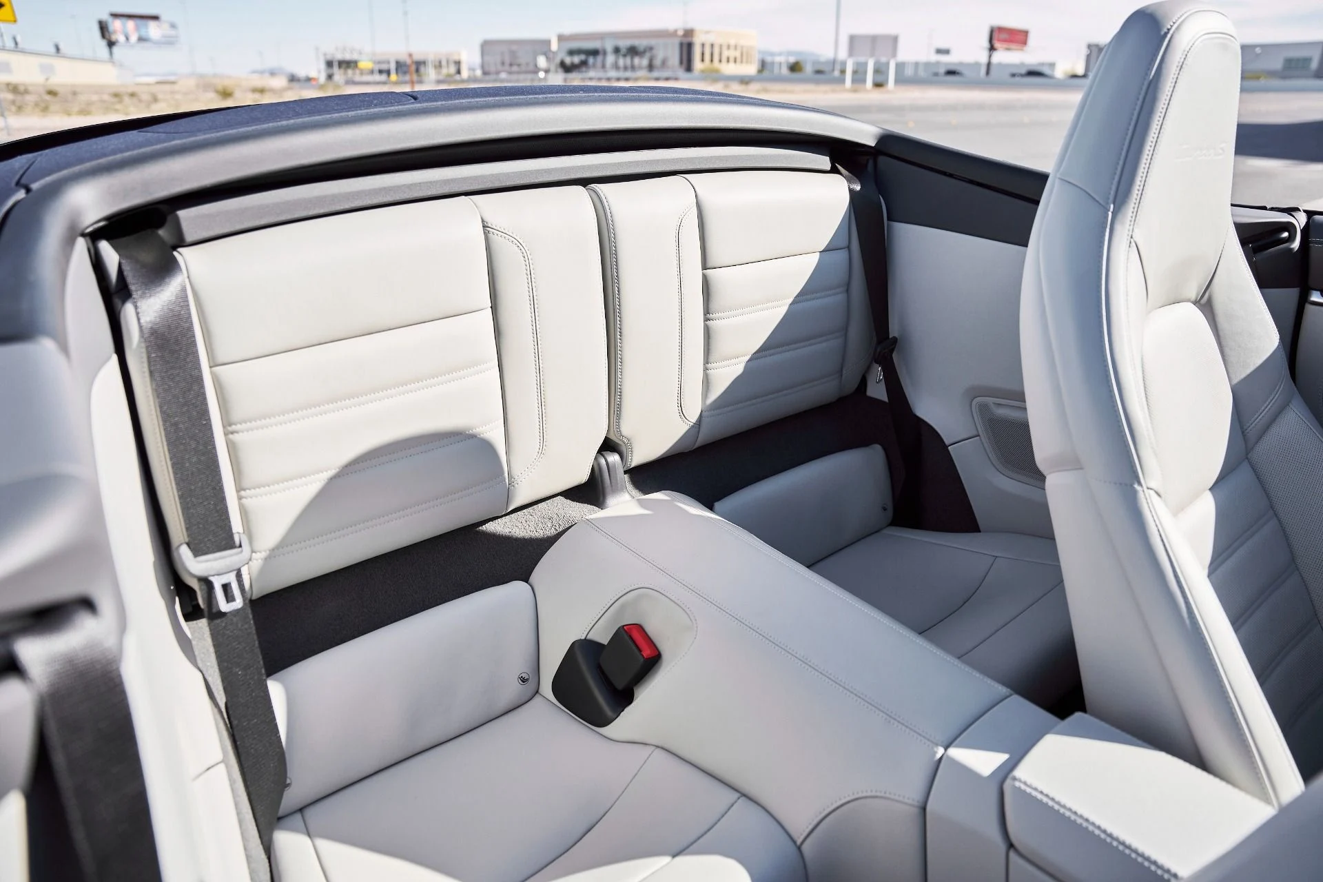 mph036_2891458942_Used_2022_Porsche_911_Turbo_S_1770670640_f1458c28e7