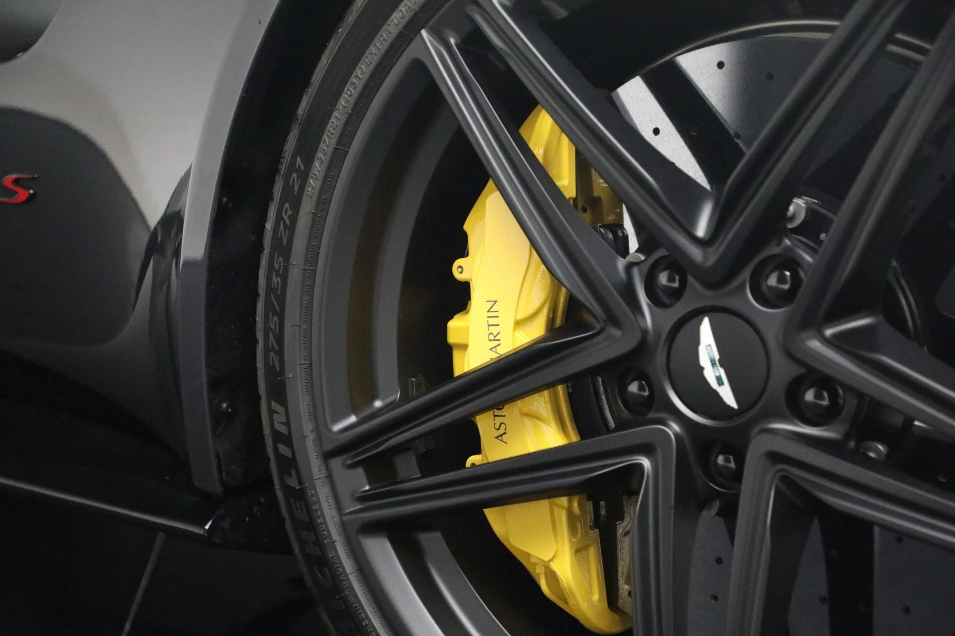 mph036_2908326191_New_2026_Aston_Martin_Vantage_S_1766181825_9111d801cc