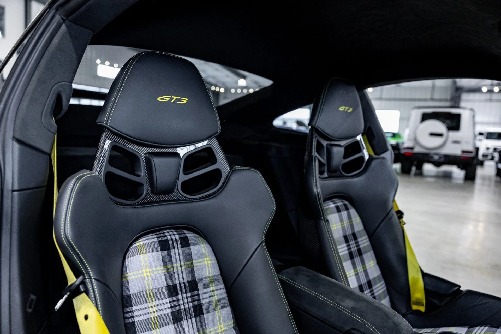 mph036_2918486797_y_A_4a403d6061