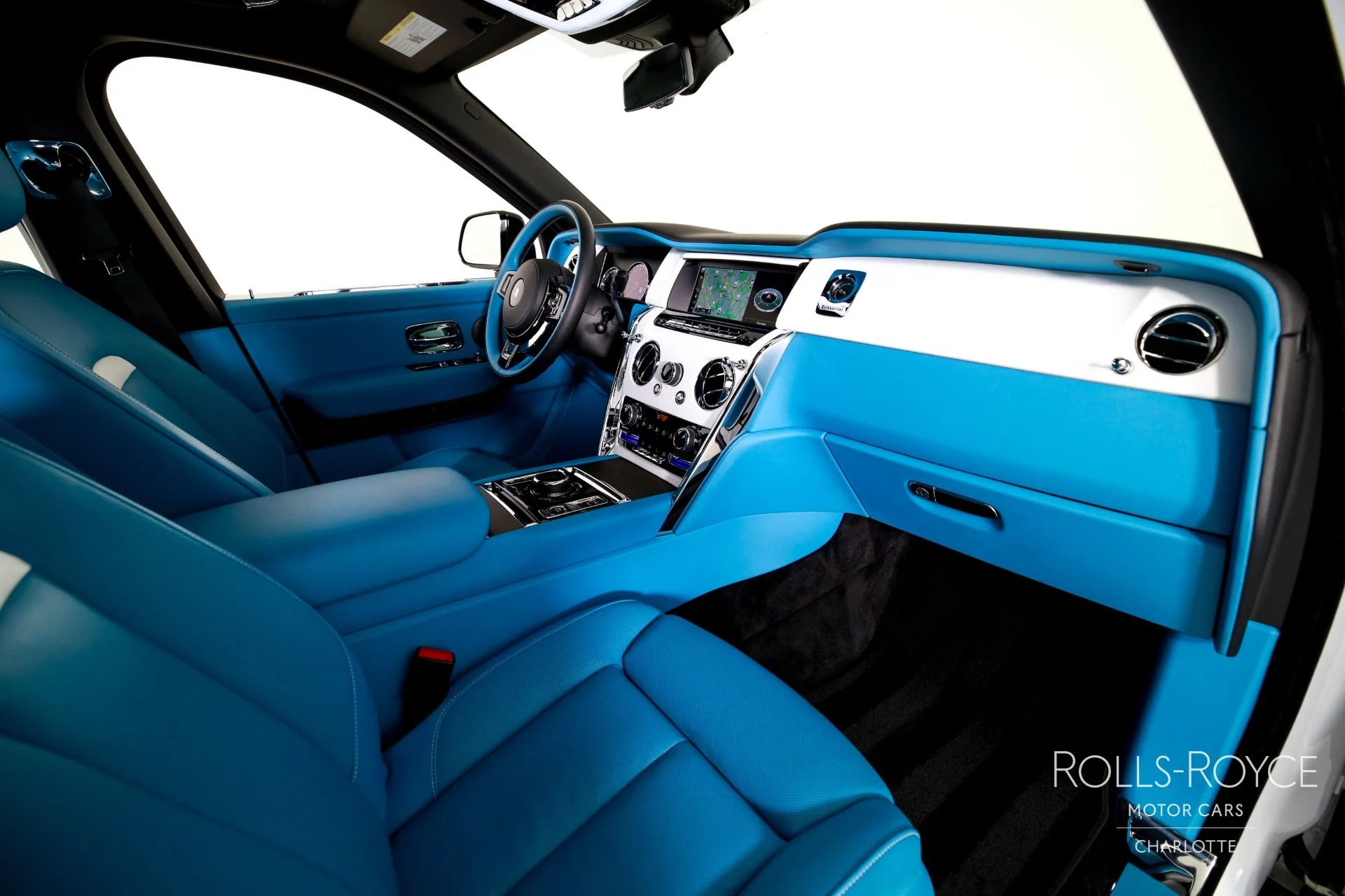 mph036_2928179449_Used_2024_Rolls_Royce_Cullinan_1789421312_329b902327