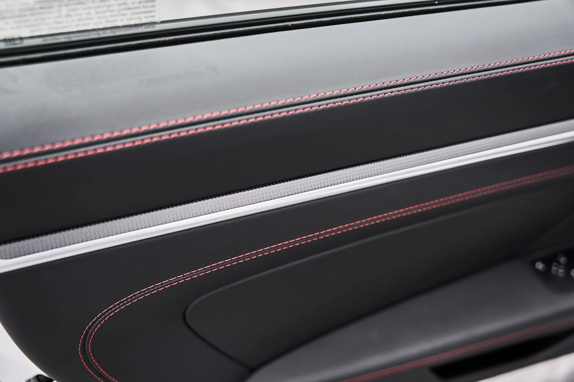 mph036_2938751828_Used_2024_Porsche_911_Turbo_S_1776446275_395dd4e279