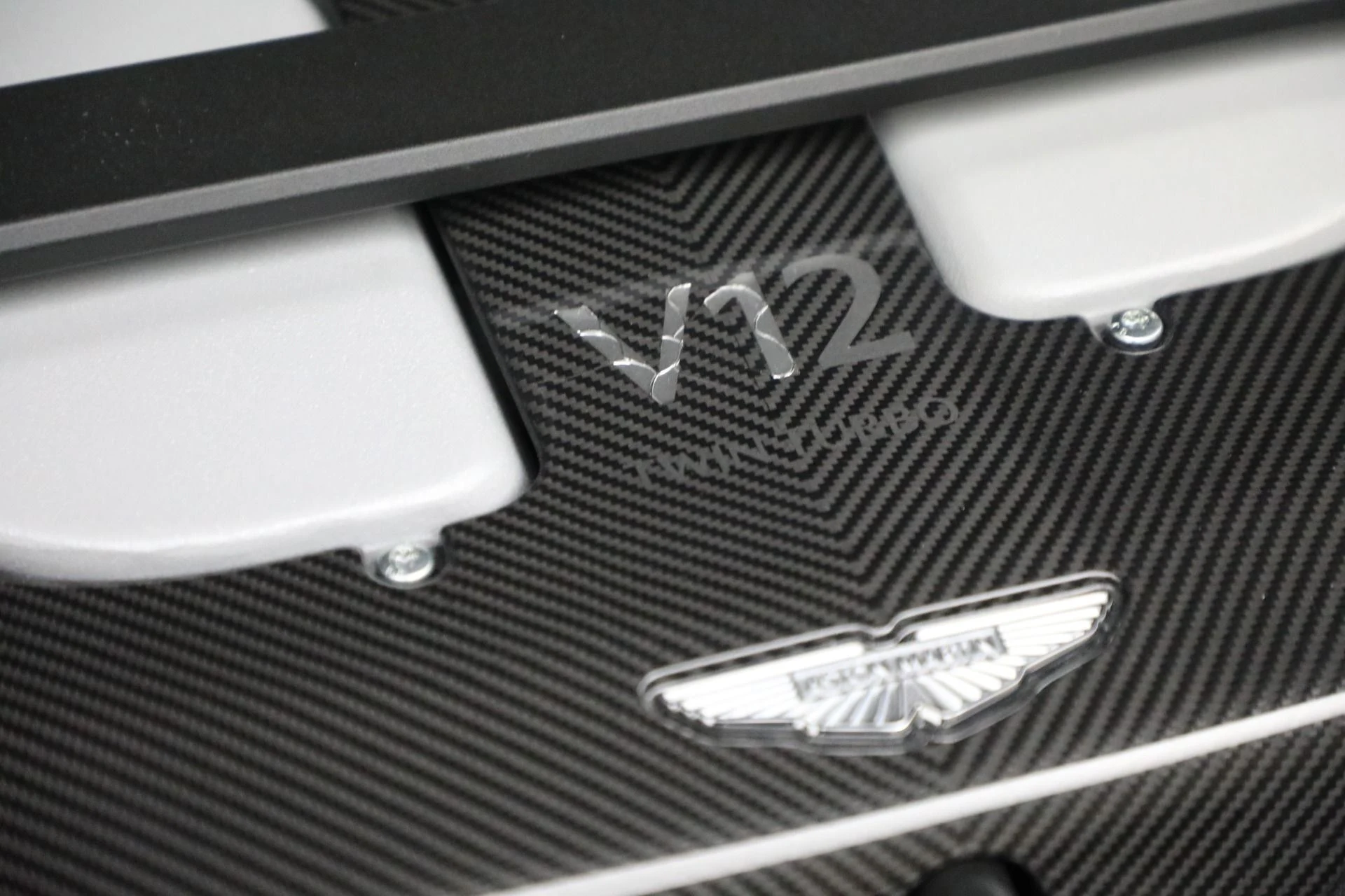 mph036_2947288844_New_2024_Aston_Martin_Valour_307df9af63