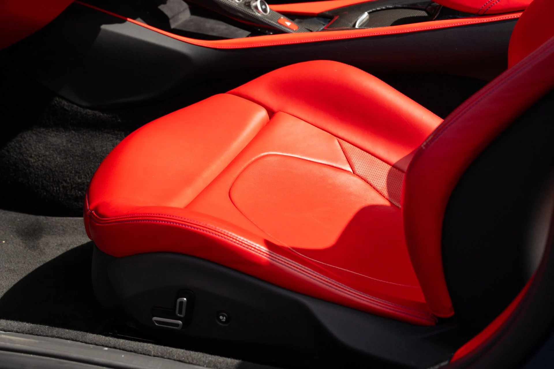 mph036_2947974020_Used_2019_Ferrari_Portofino_1771440921_2e24af9a82