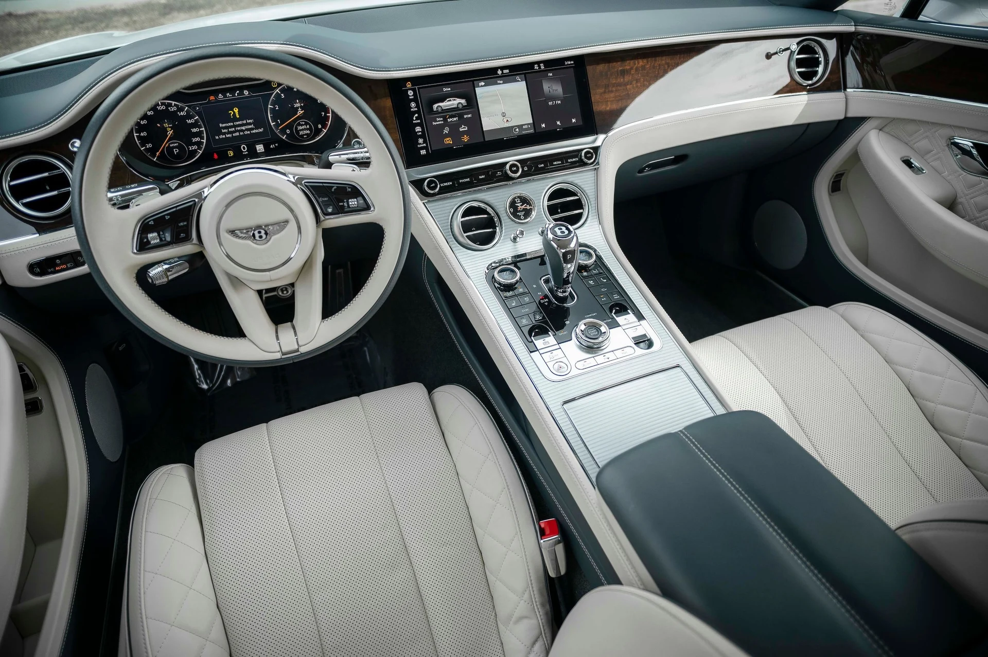 mph036_2950665847_350420b5f62646399cb76ade59535023_cefd474c25