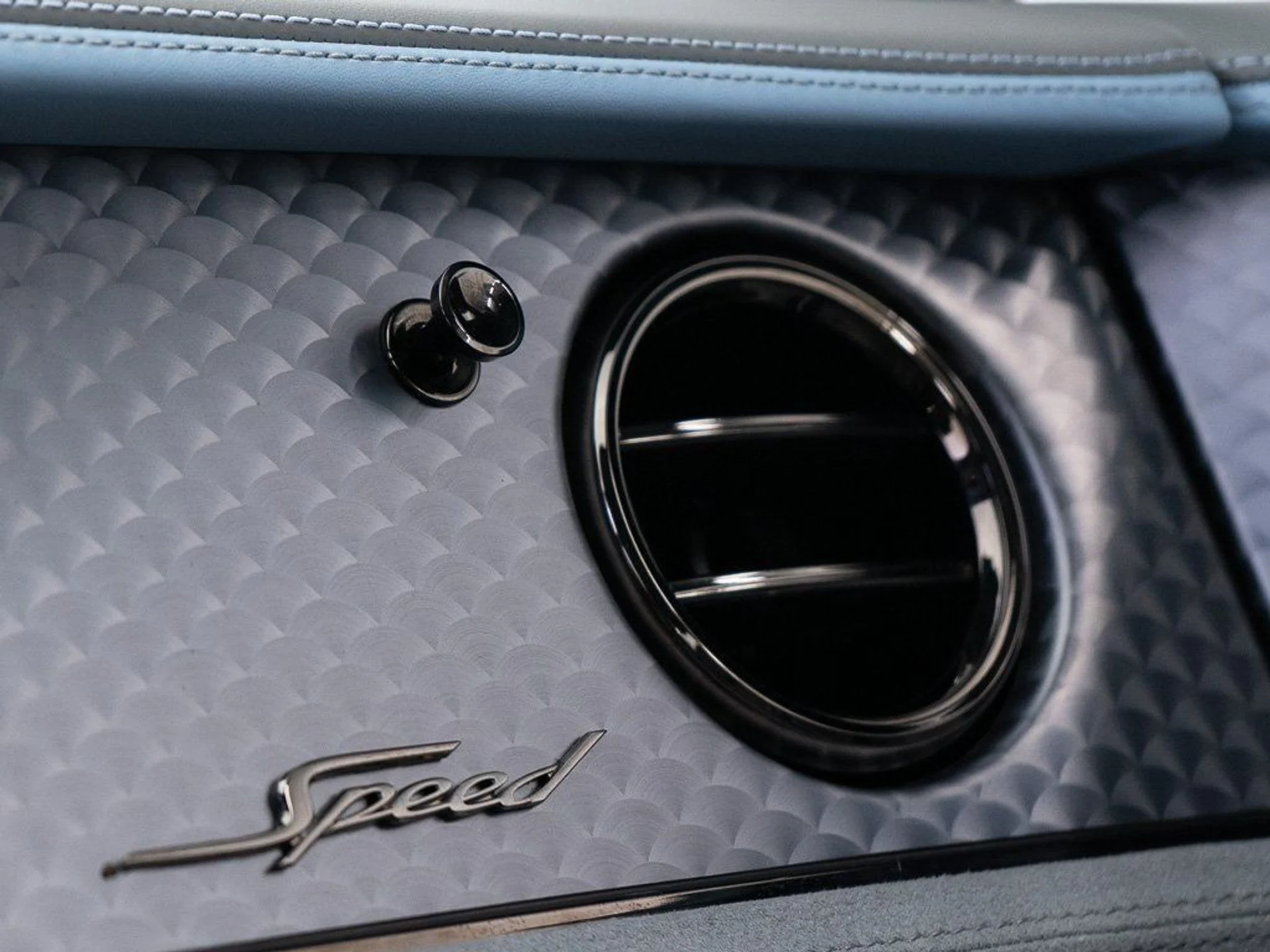 mph036_2951802839_ef6a0d0ac48c83391047389fa4bfdaff_2ad8e5c410