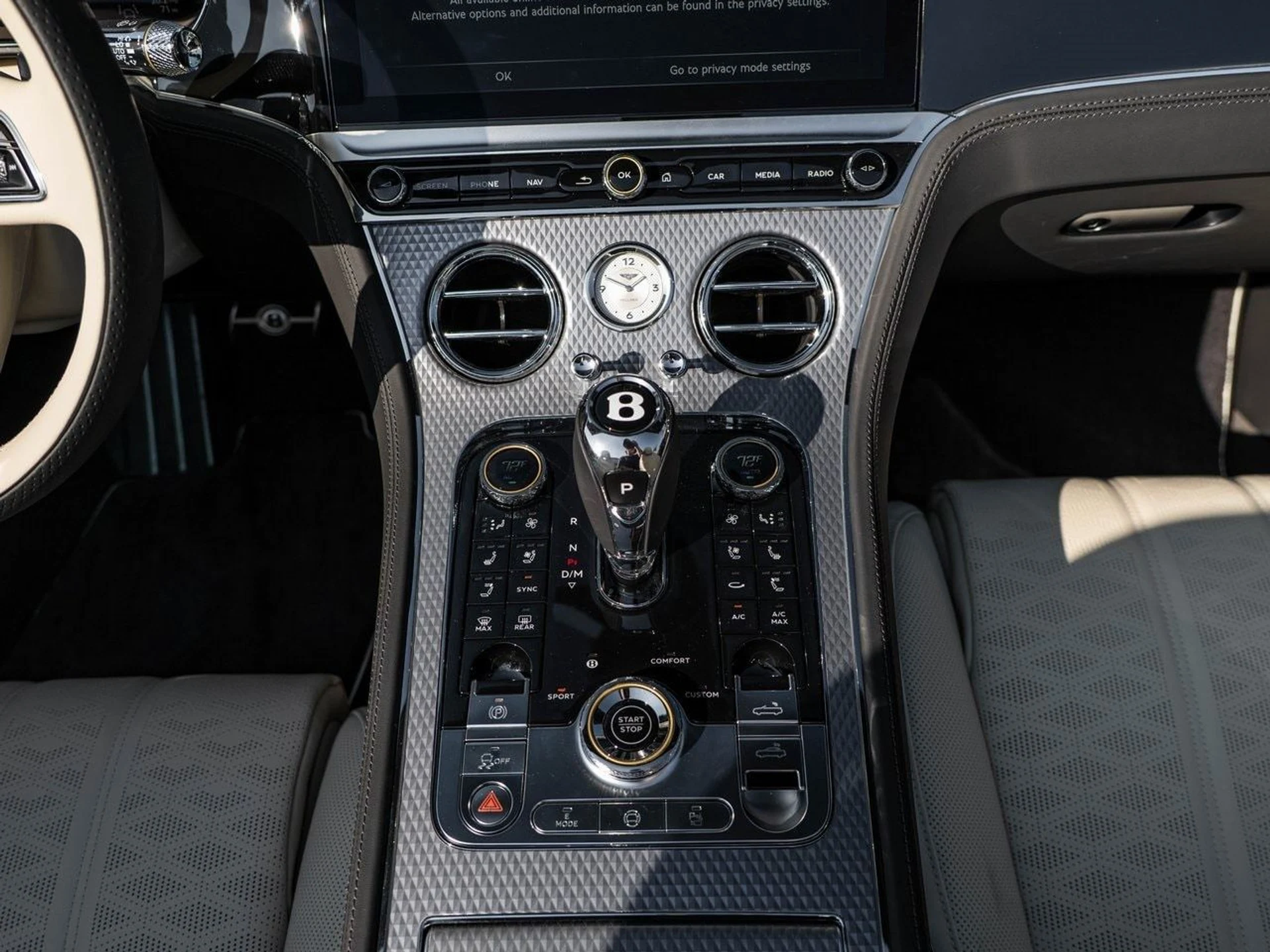 mph036_2953102906_08034d80896a2bb12fb4e179523bb599x_3d16a58b9a