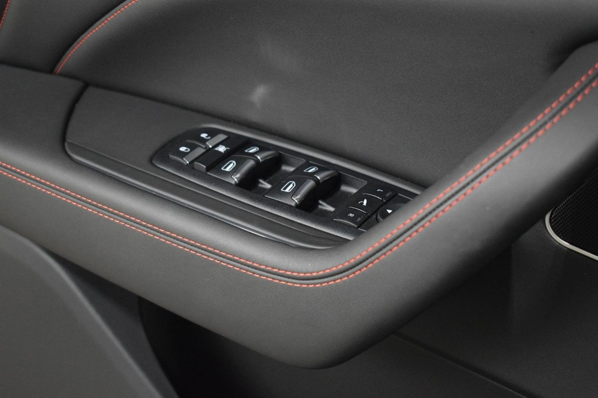 mph036_2959587193_80b87bb9704b2b6af28897caeb99e0acx_a5992fc758