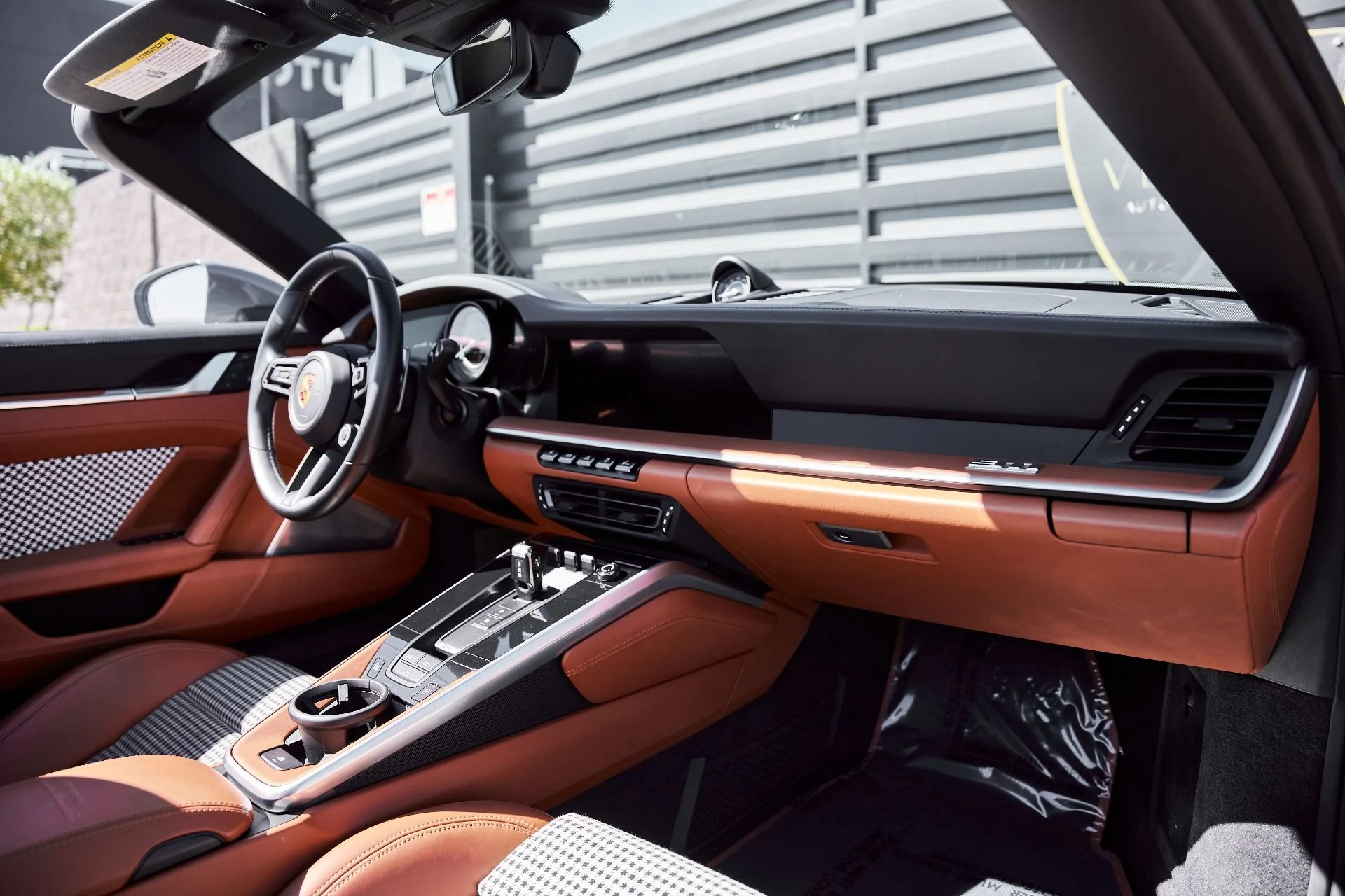 mph036_298031844_Used_2024_Porsche_911_Turbo_S_1773968018_8336072925